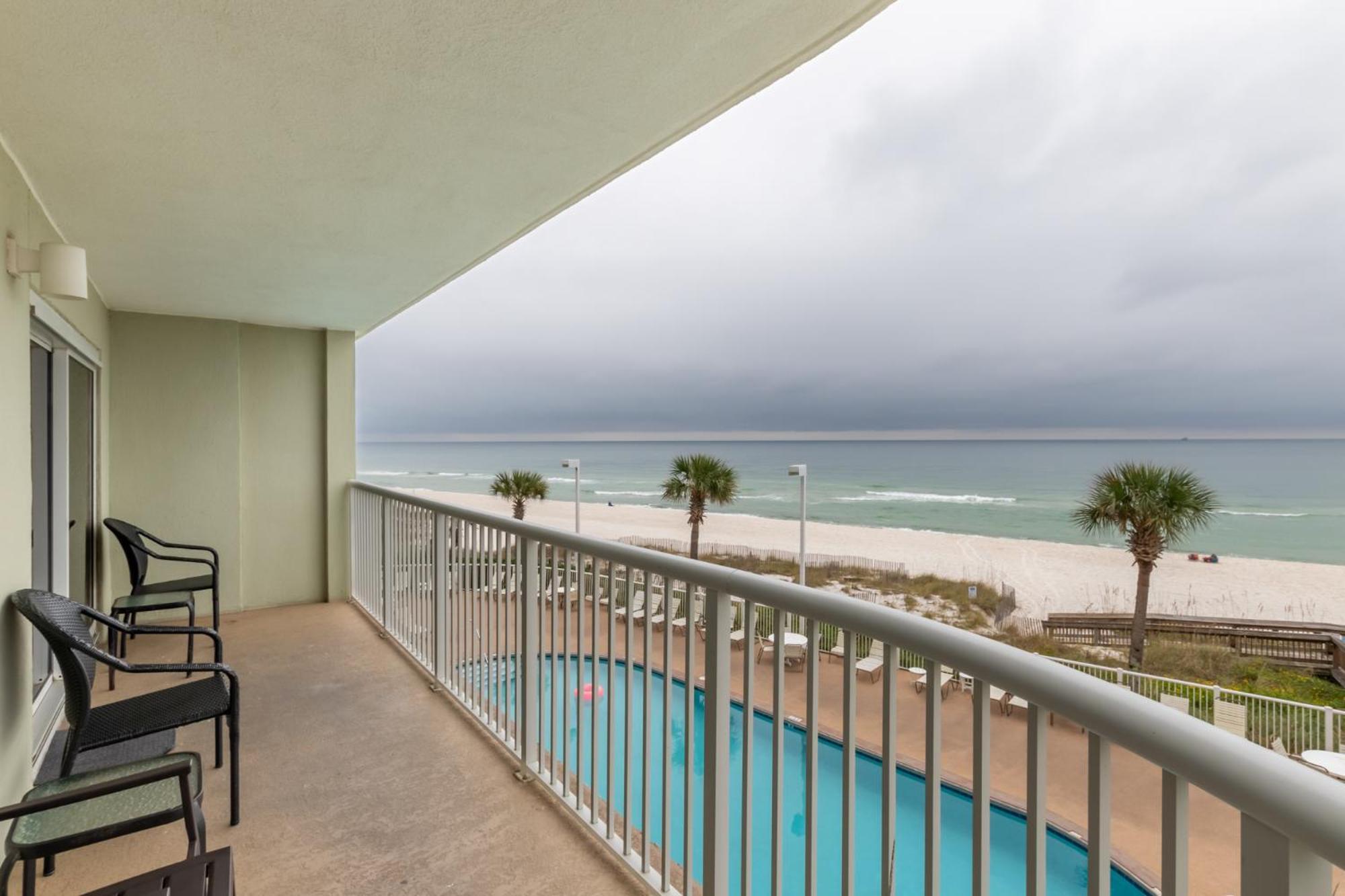 Tradewinds 205 Apartment