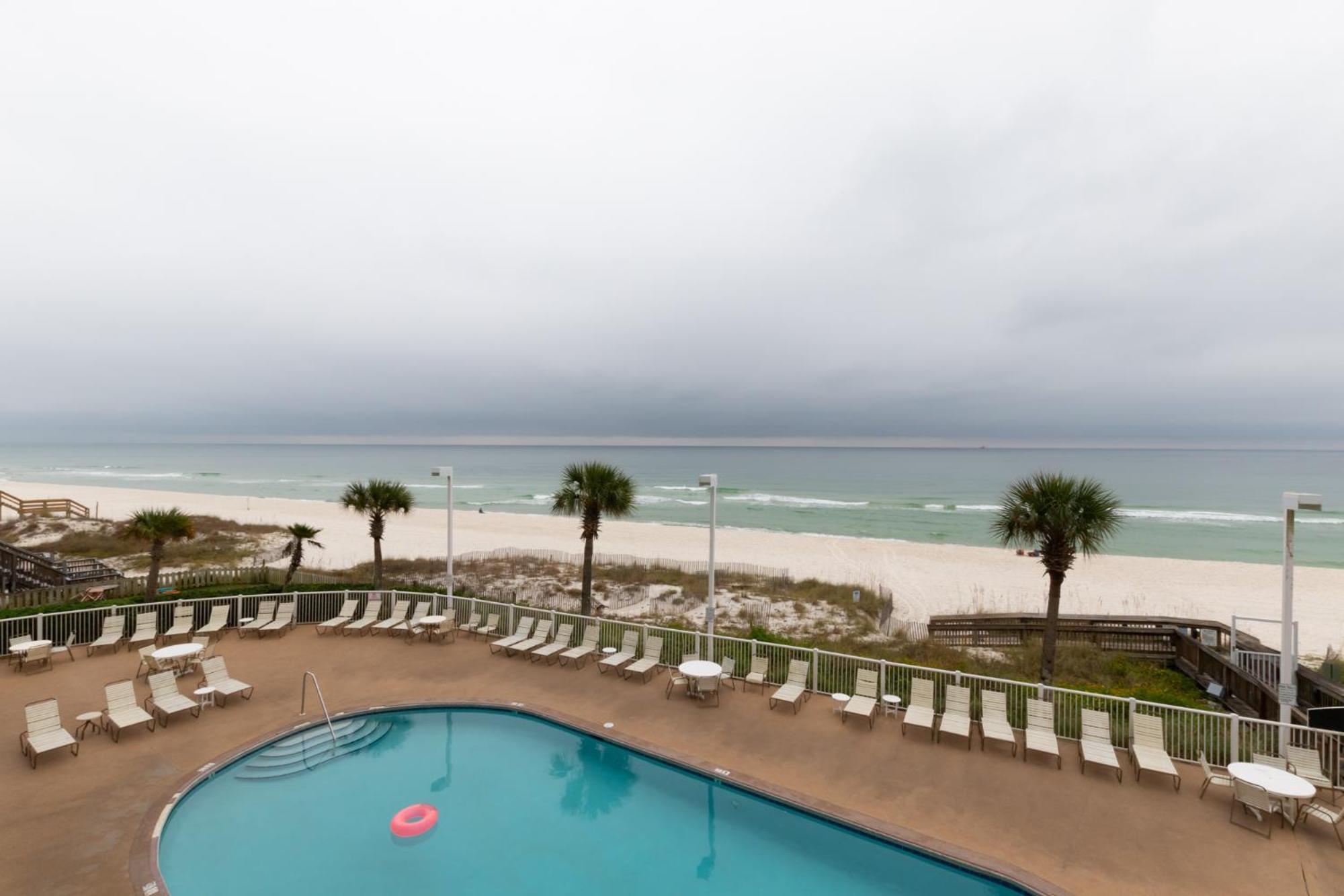 Tradewinds 205