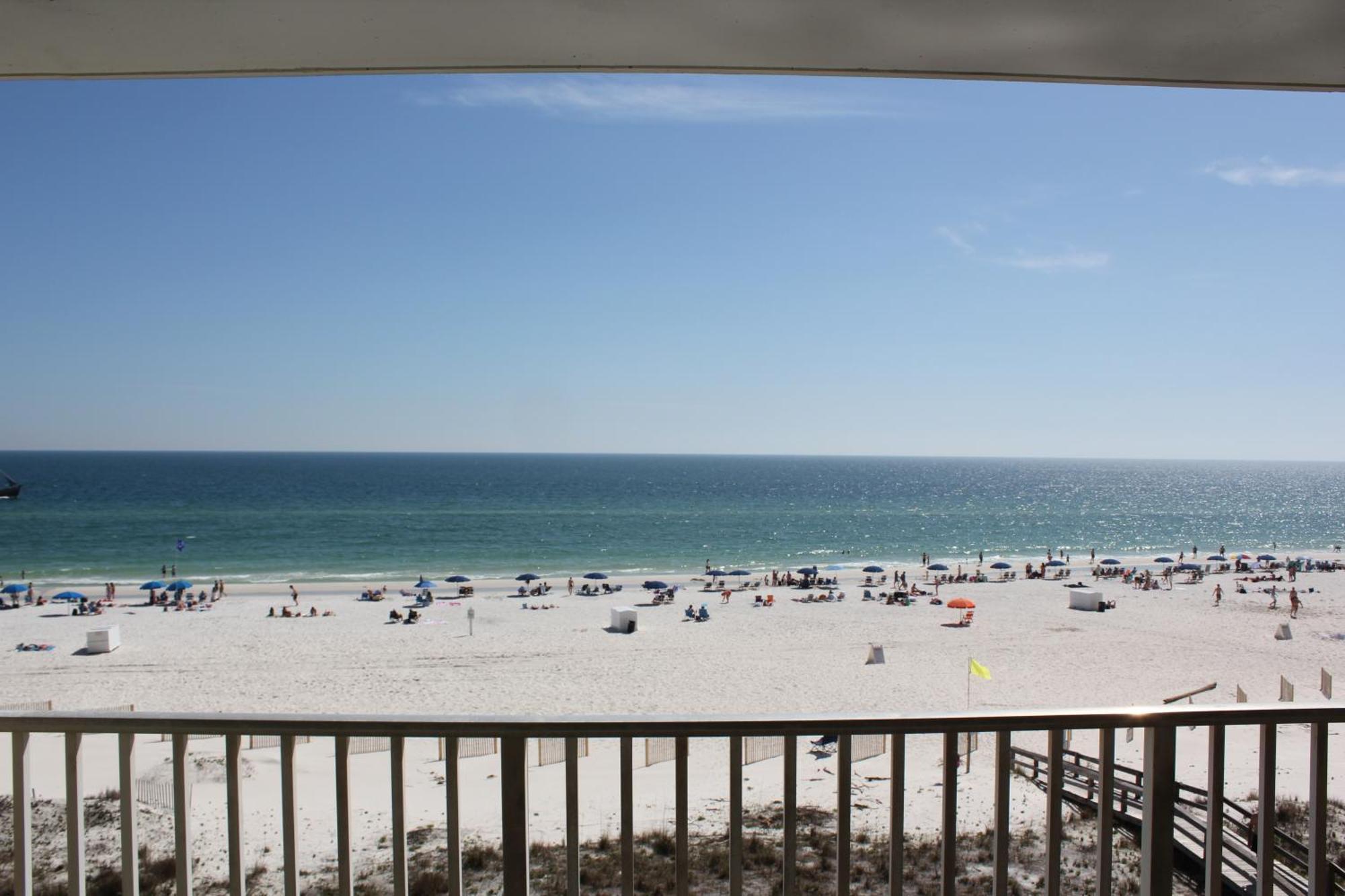 Four Winds 402 By Albvr - Amazing Beachfront With Private Balcony & Unbelievable Views! Holiday home