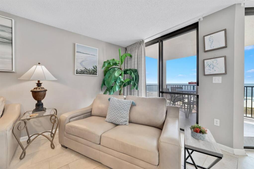 Phoenix-vii Unit 7814 - New-beach Front-sleeps 6 Apartment *