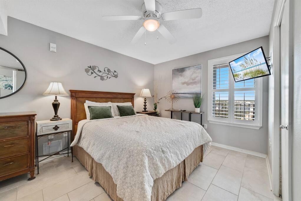 Apartment Phoenix-vii Unit 7814 - New-beach Front-sleeps 6