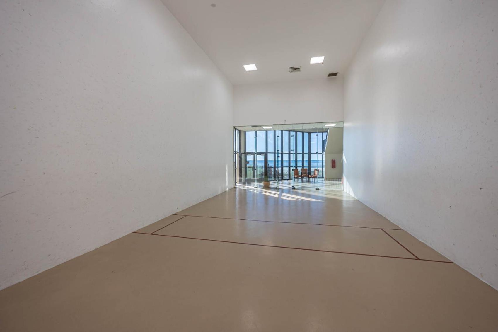 Apartment Phoenix Iii 3062