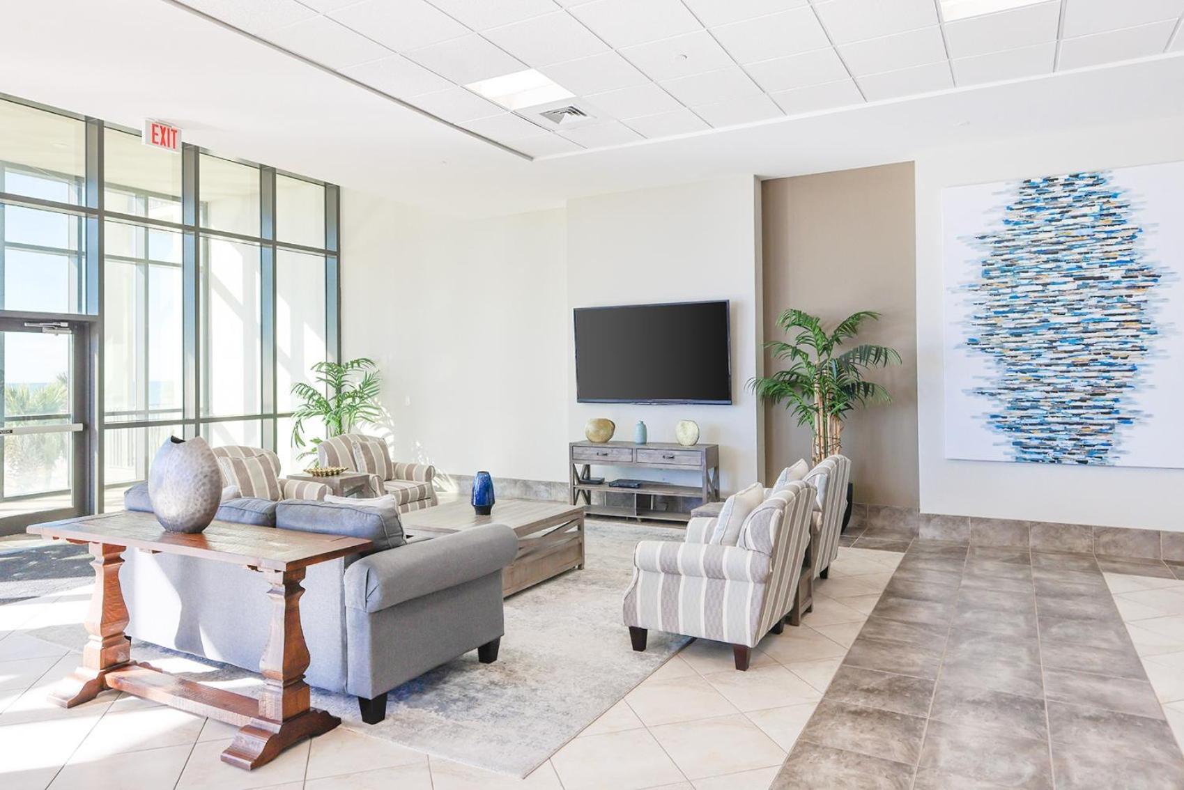 Apartment Phoenix West Ii 202