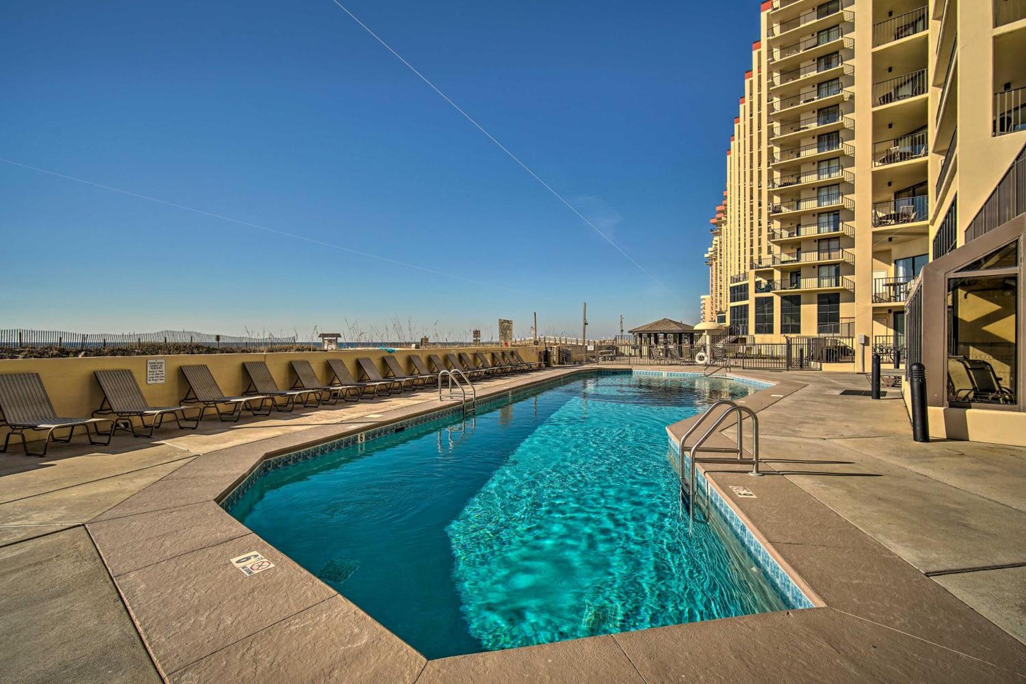 Orange With Ocean-view Balcony! Apartment