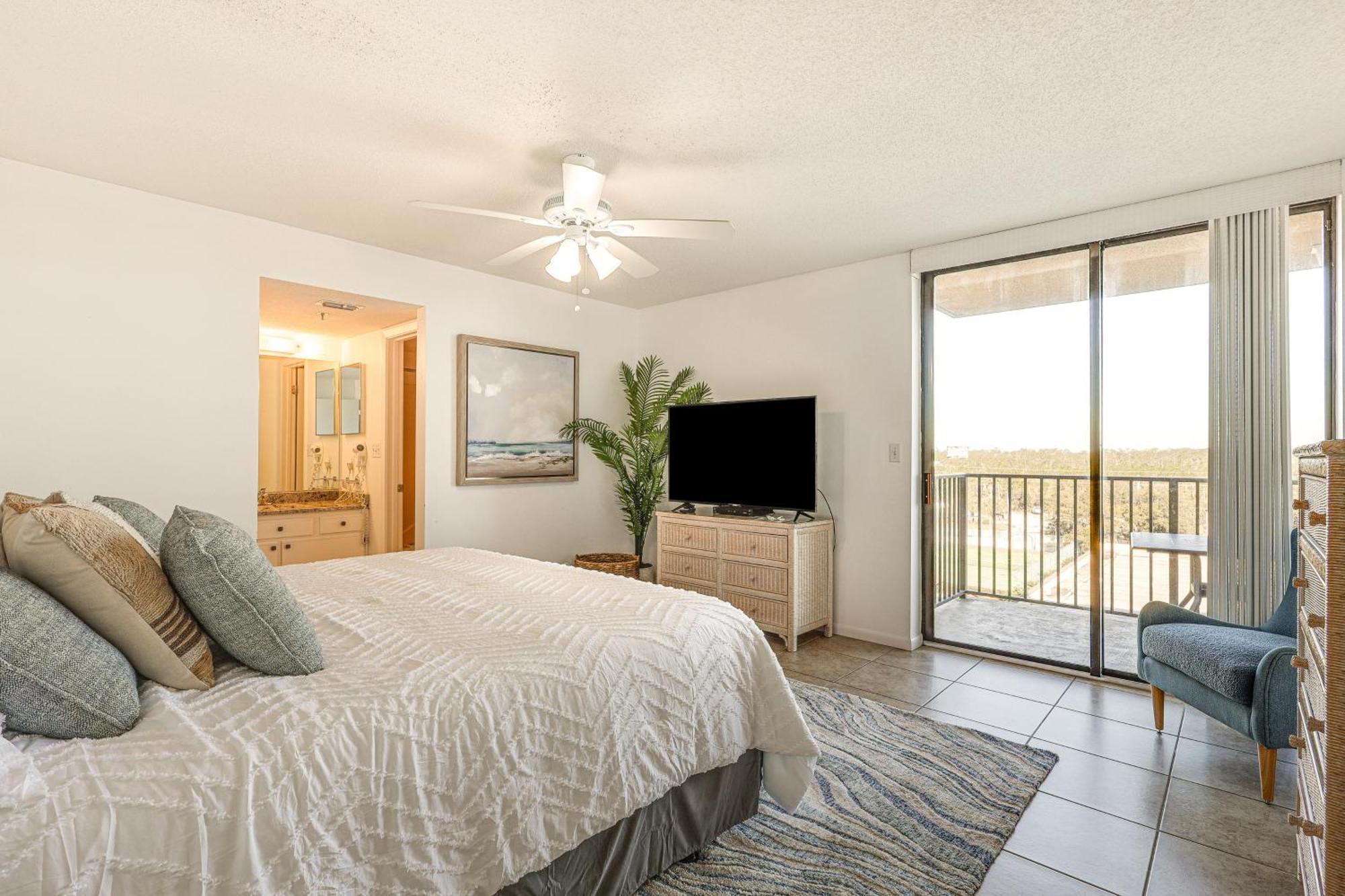 Apartment Orange With Ocean-view Balcony!
