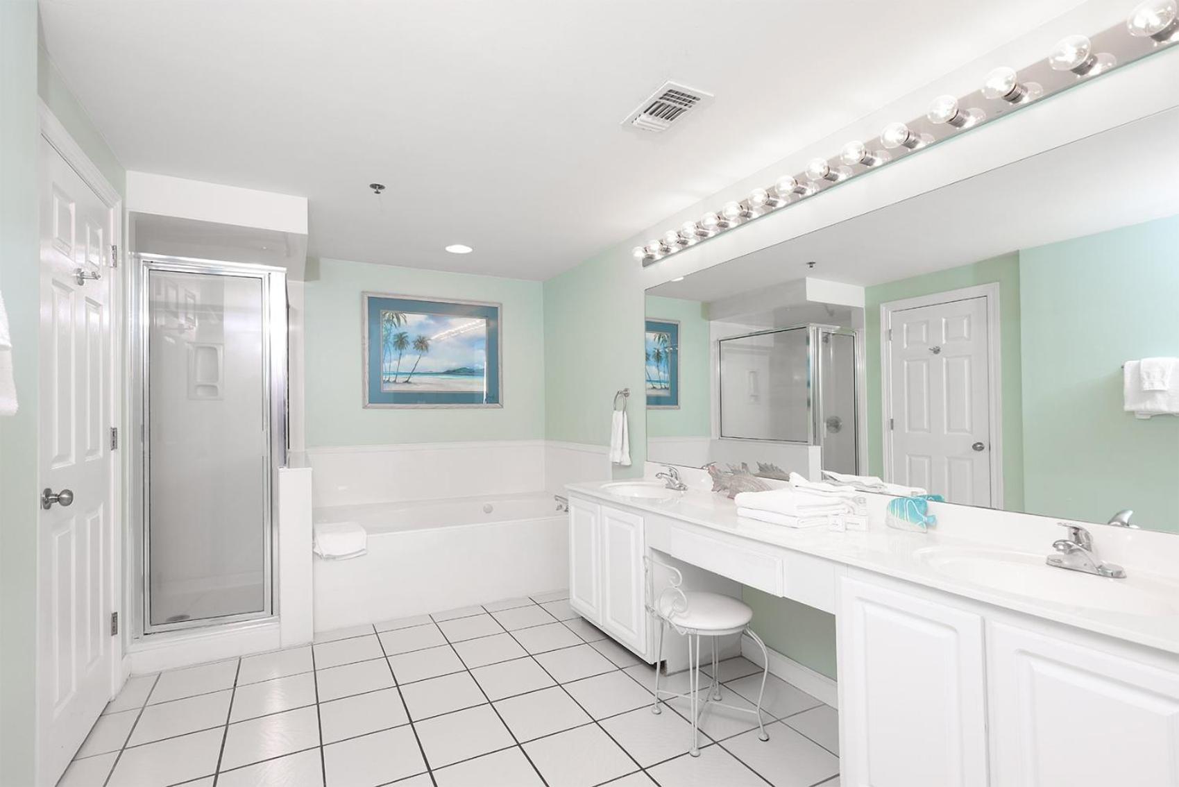 Enclave 405 Apartment
