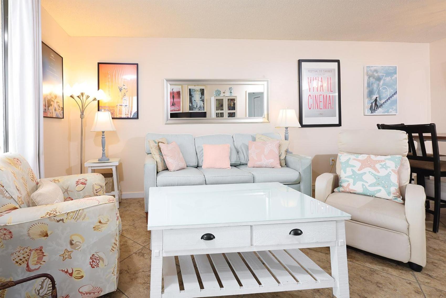 Phoenix East 707 * Orange Beach