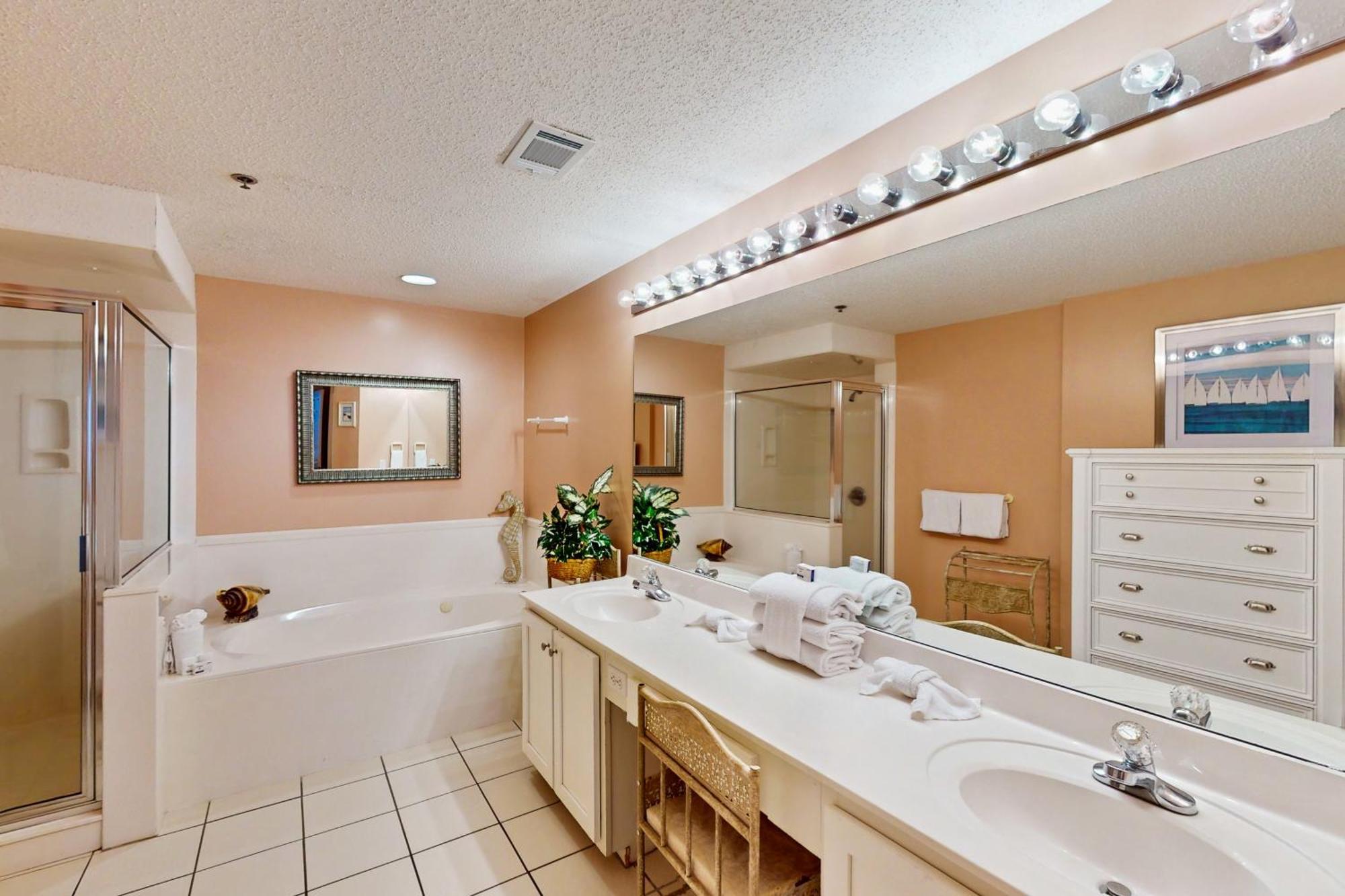 Enclave 304 Apartment Orange Beach