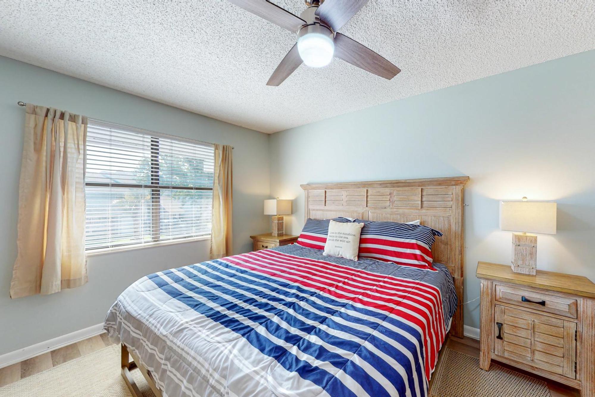 Mariner Lakes #30 Apartment *