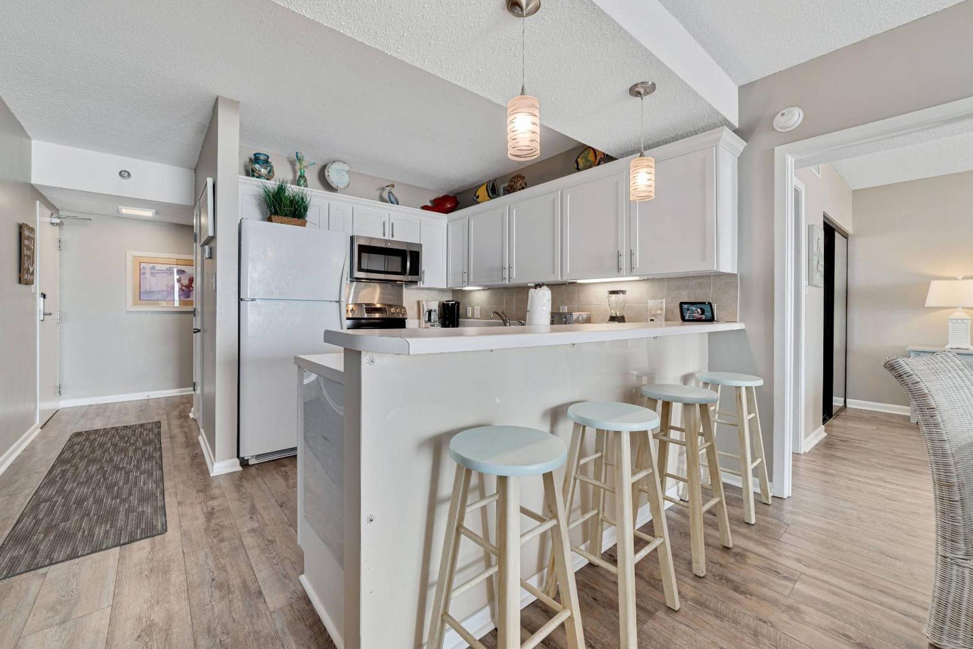 Romar Place 202