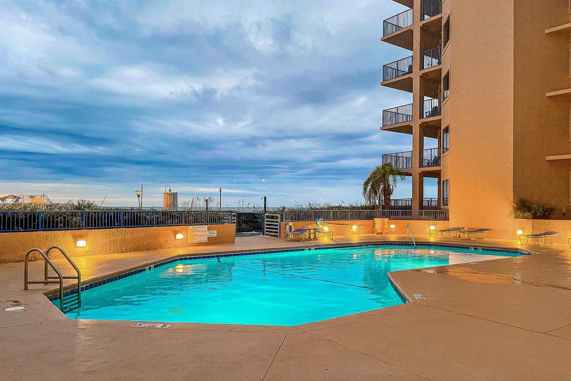 Apartment Four Seasons 701e Pier 701 East *