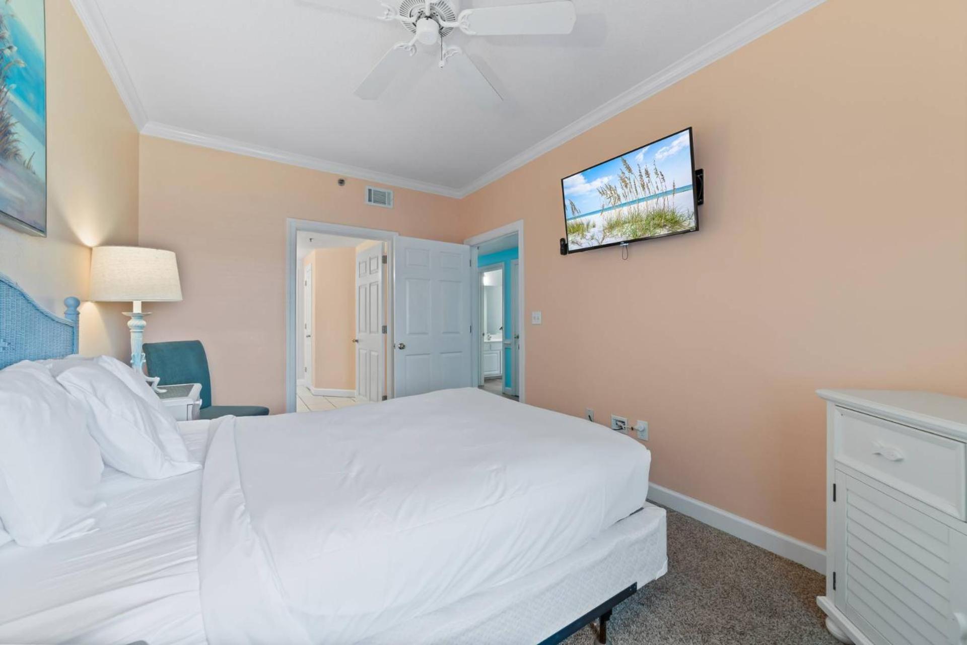 The Enclave 902 Holiday home *