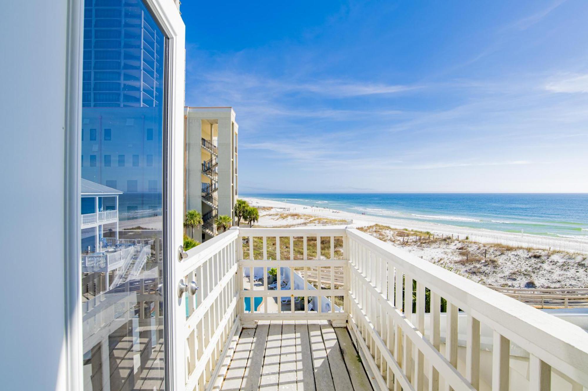 Halekaii 2 Gulf Front W-private Pool, Great Location! Alvacationrentals Holiday home