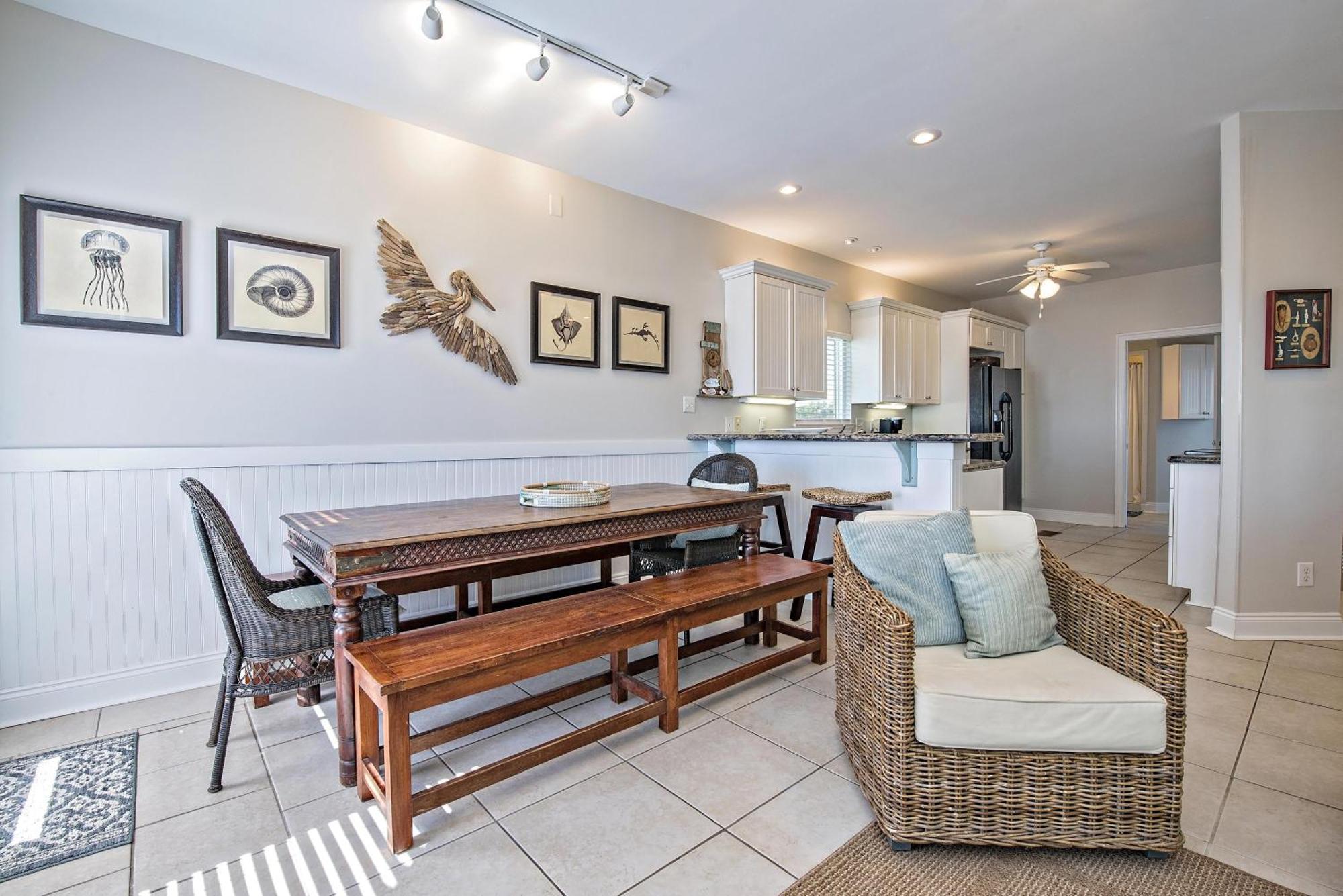 Halekaii 2 Gulf Front W-private Pool, Great Location! Alvacationrentals Holiday home *