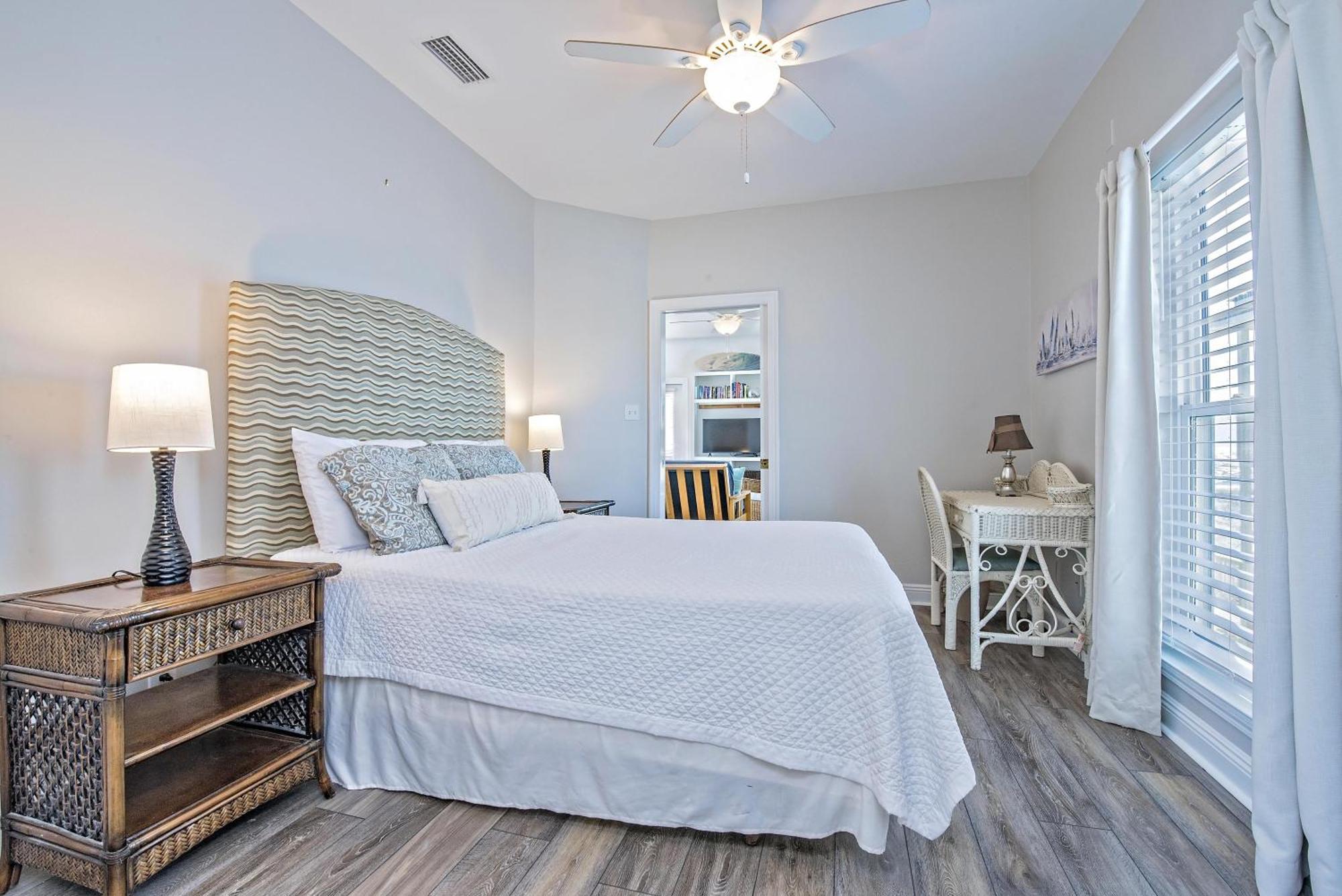 Halekaii 2 Gulf Front W-private Pool, Great Location! Alvacationrentals Holiday home