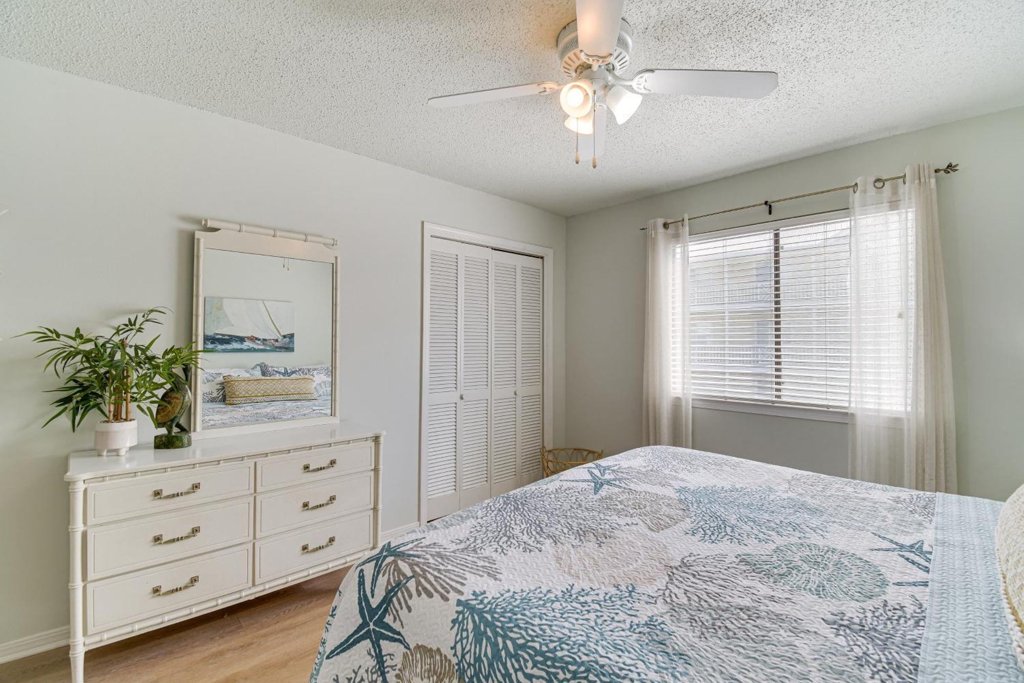 Orange Walk To Waterfront Park! * Orange Beach