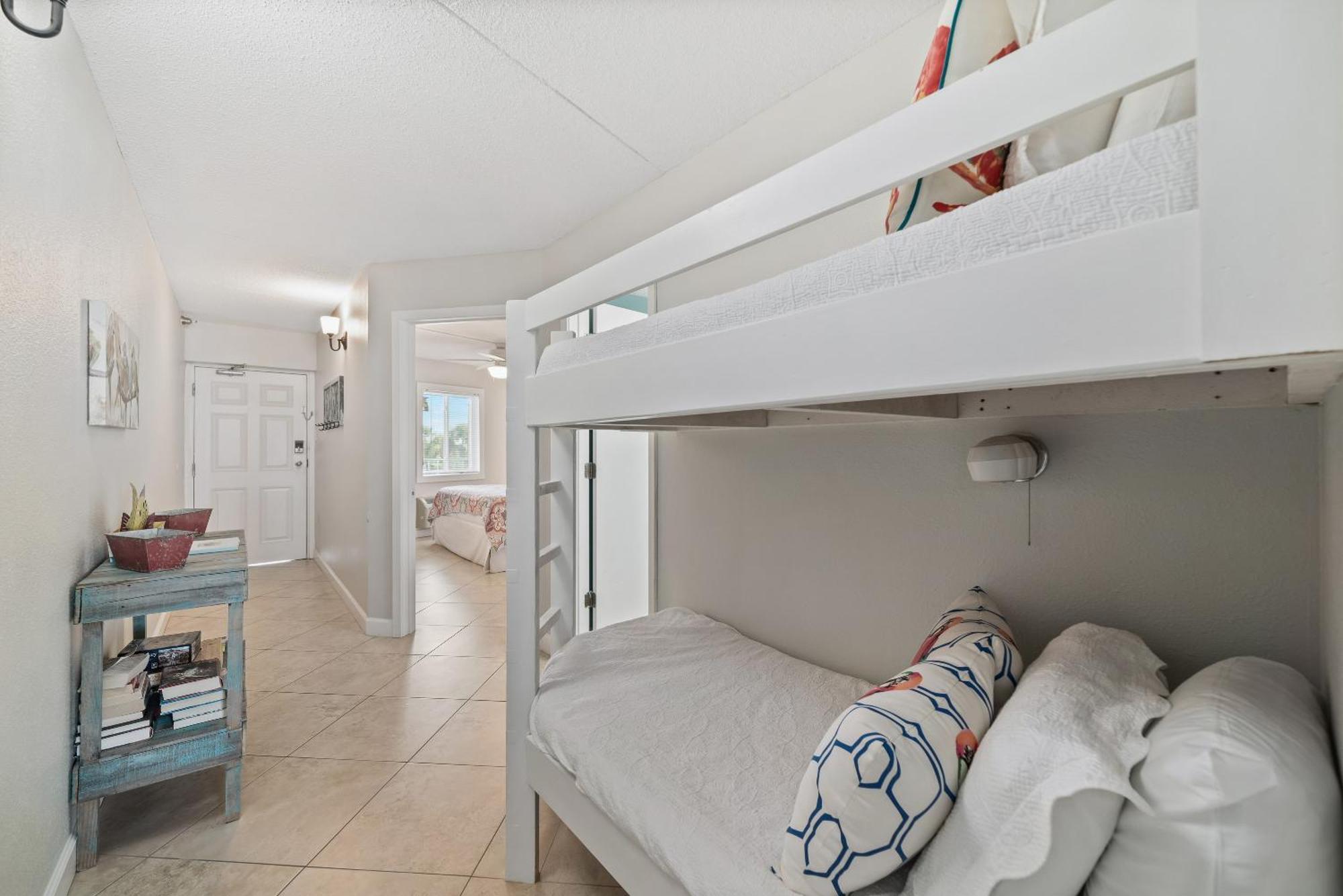 Holiday home Emerald Skye 13