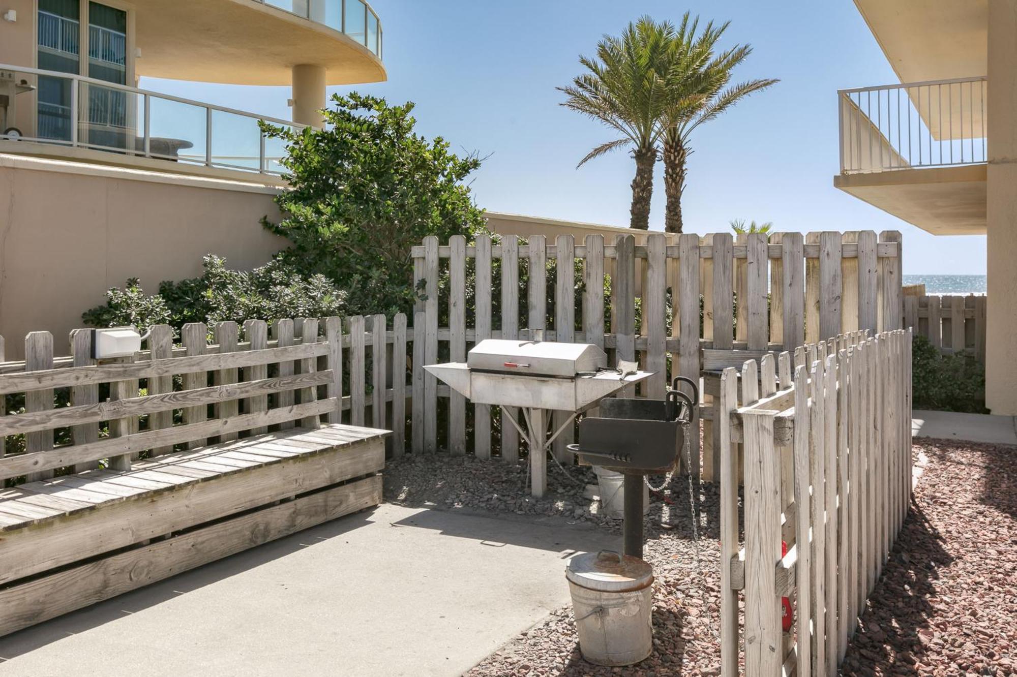 Summer House On Romar