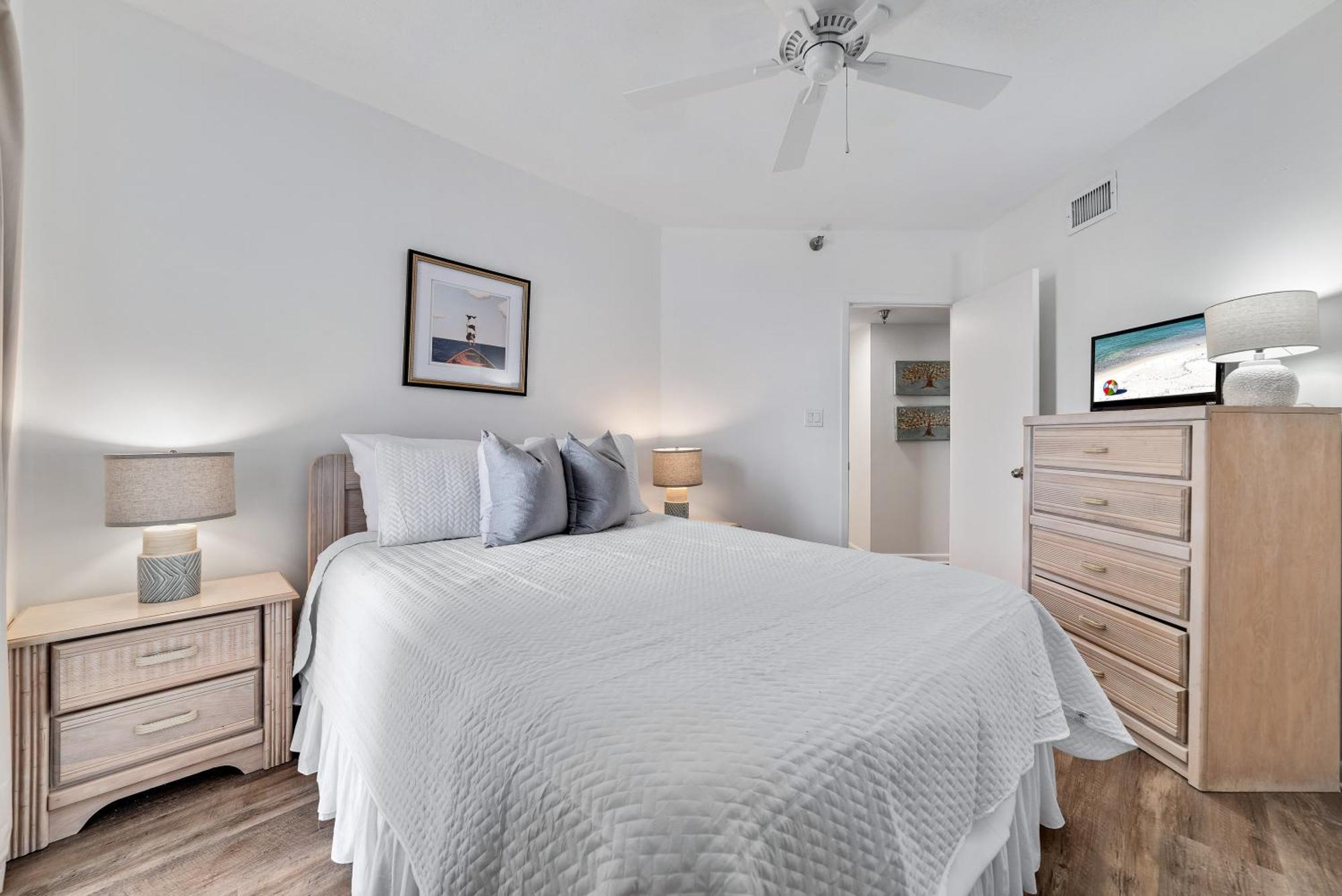 Windward Pointe 205 *