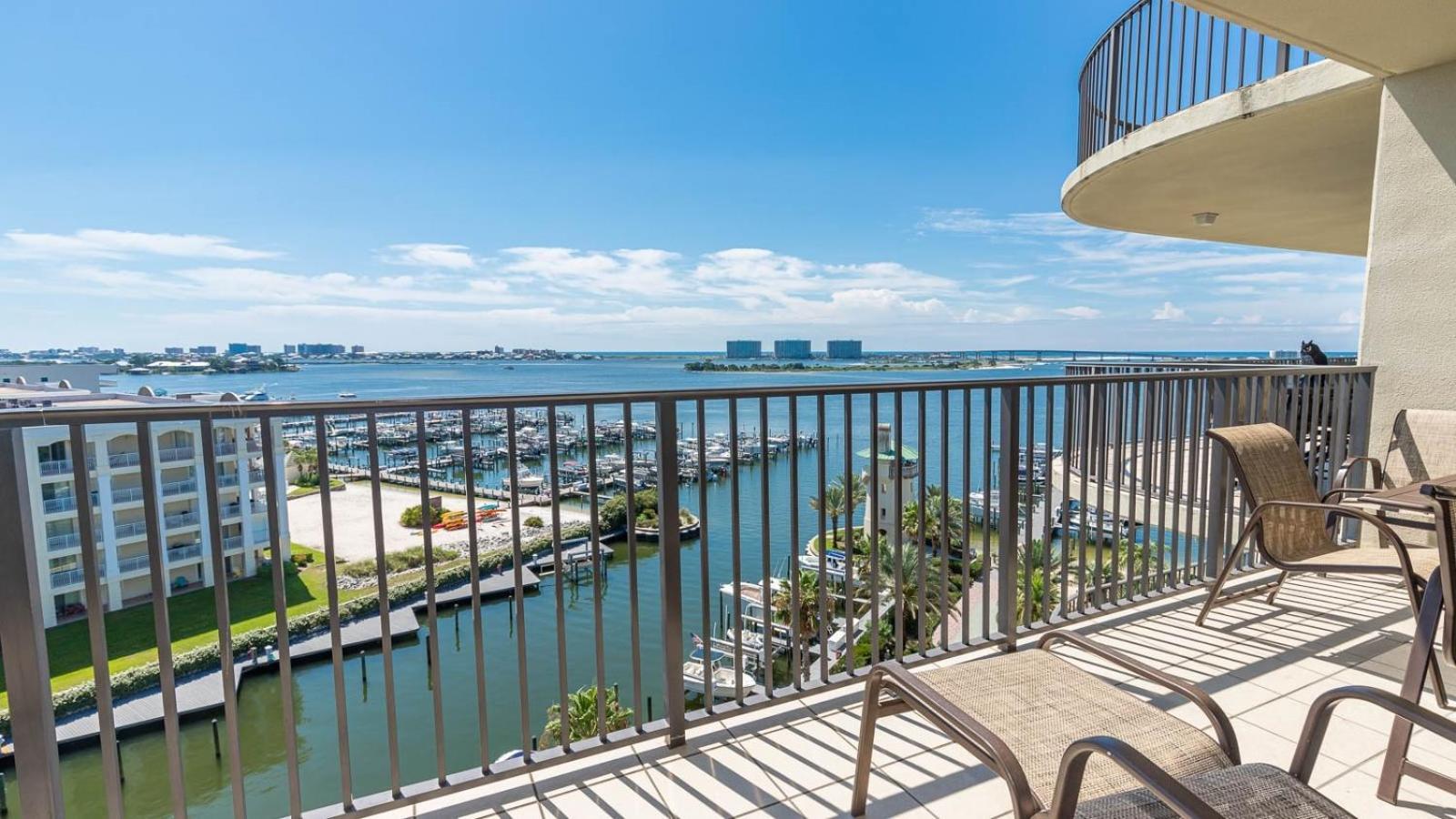 Phoenix On The Bay 2 By Brett Robinson Vacations *