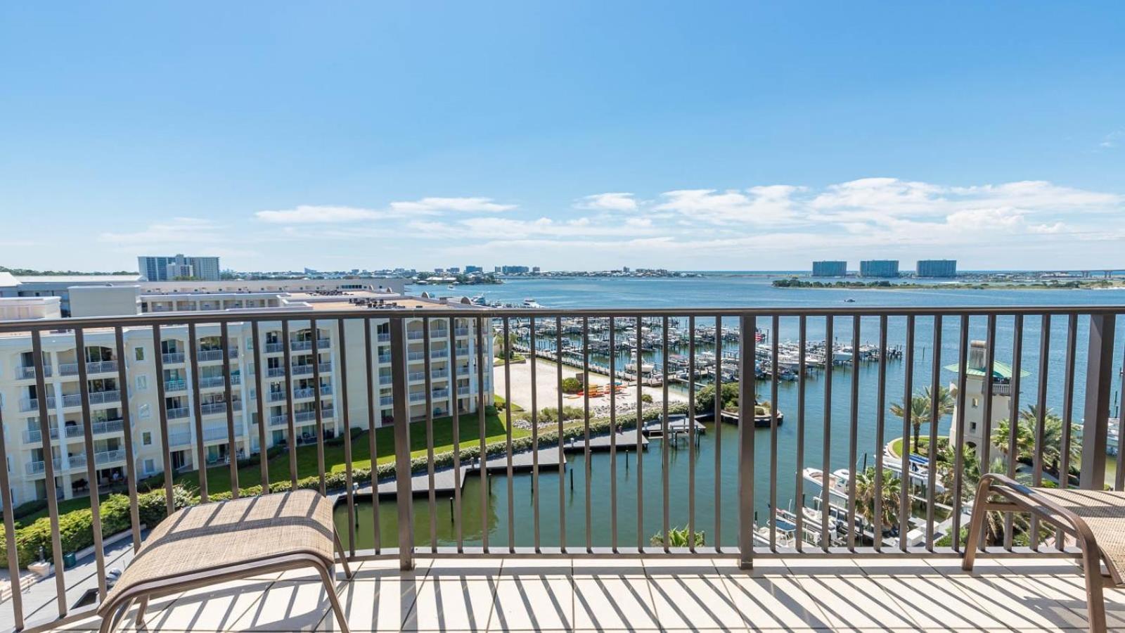 Phoenix On The Bay 2 By Brett Robinson Vacations Apartment *