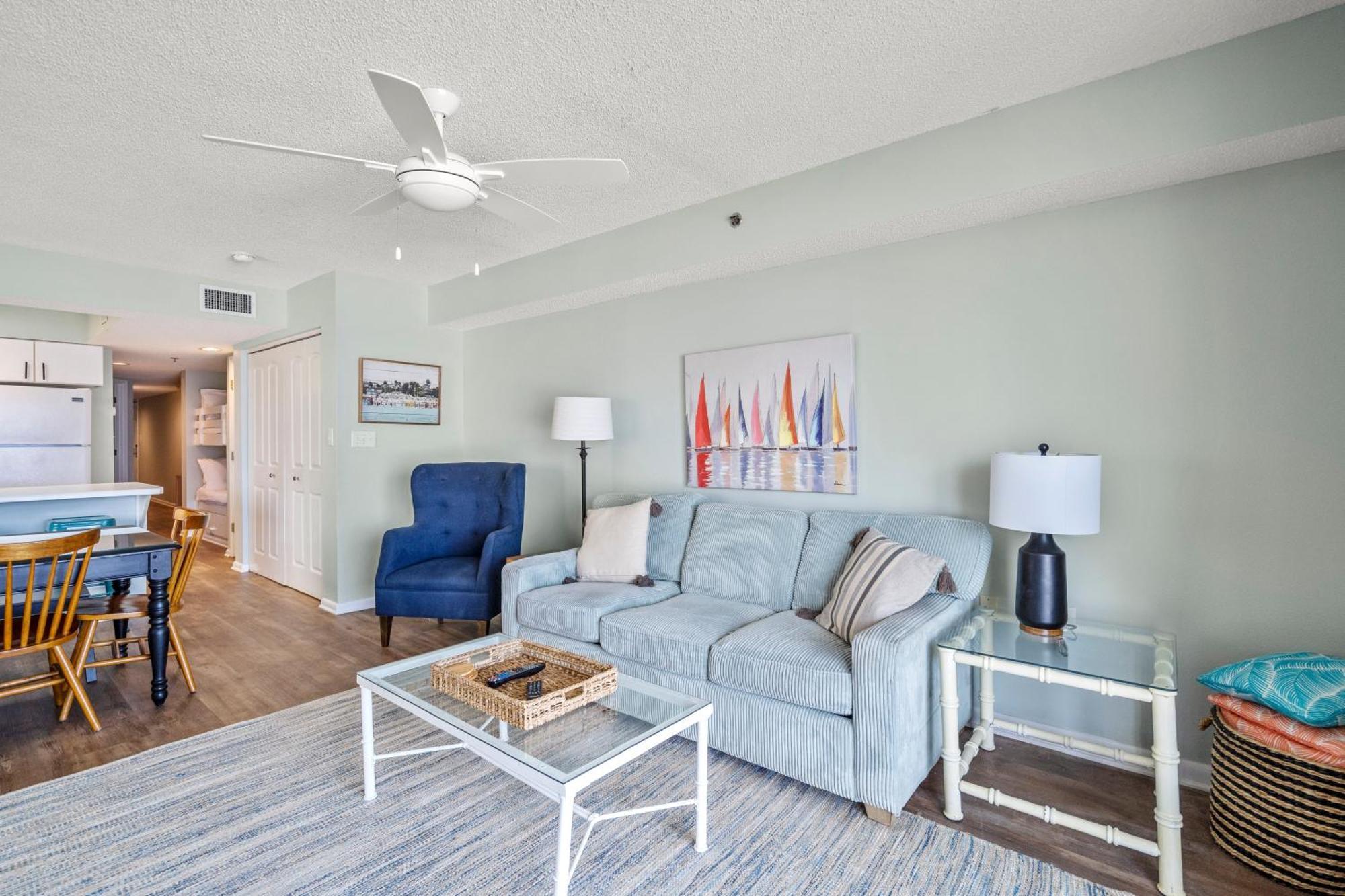 Four Winds 304 By Liquid Life Apartment