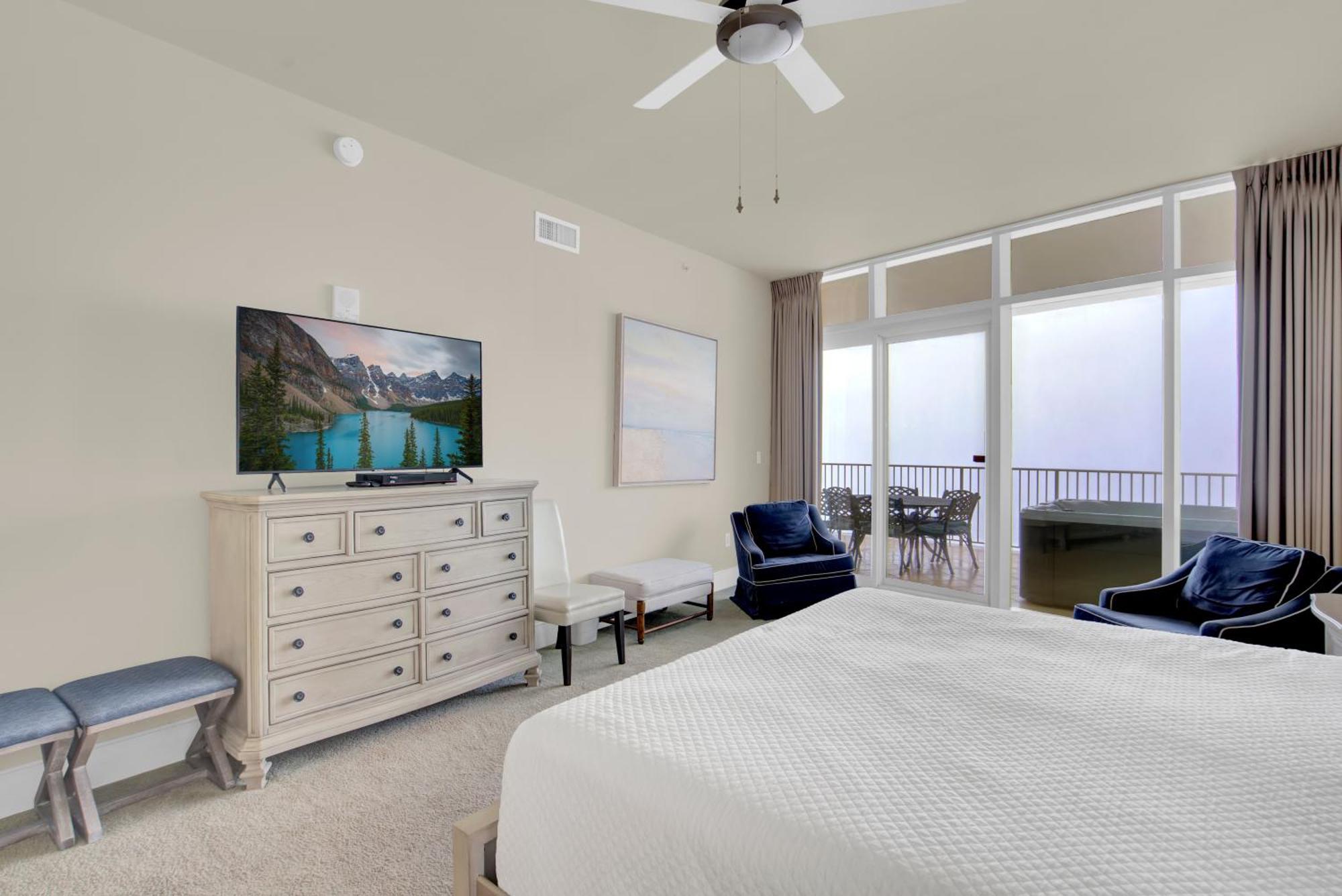 Turquoise Place 803c