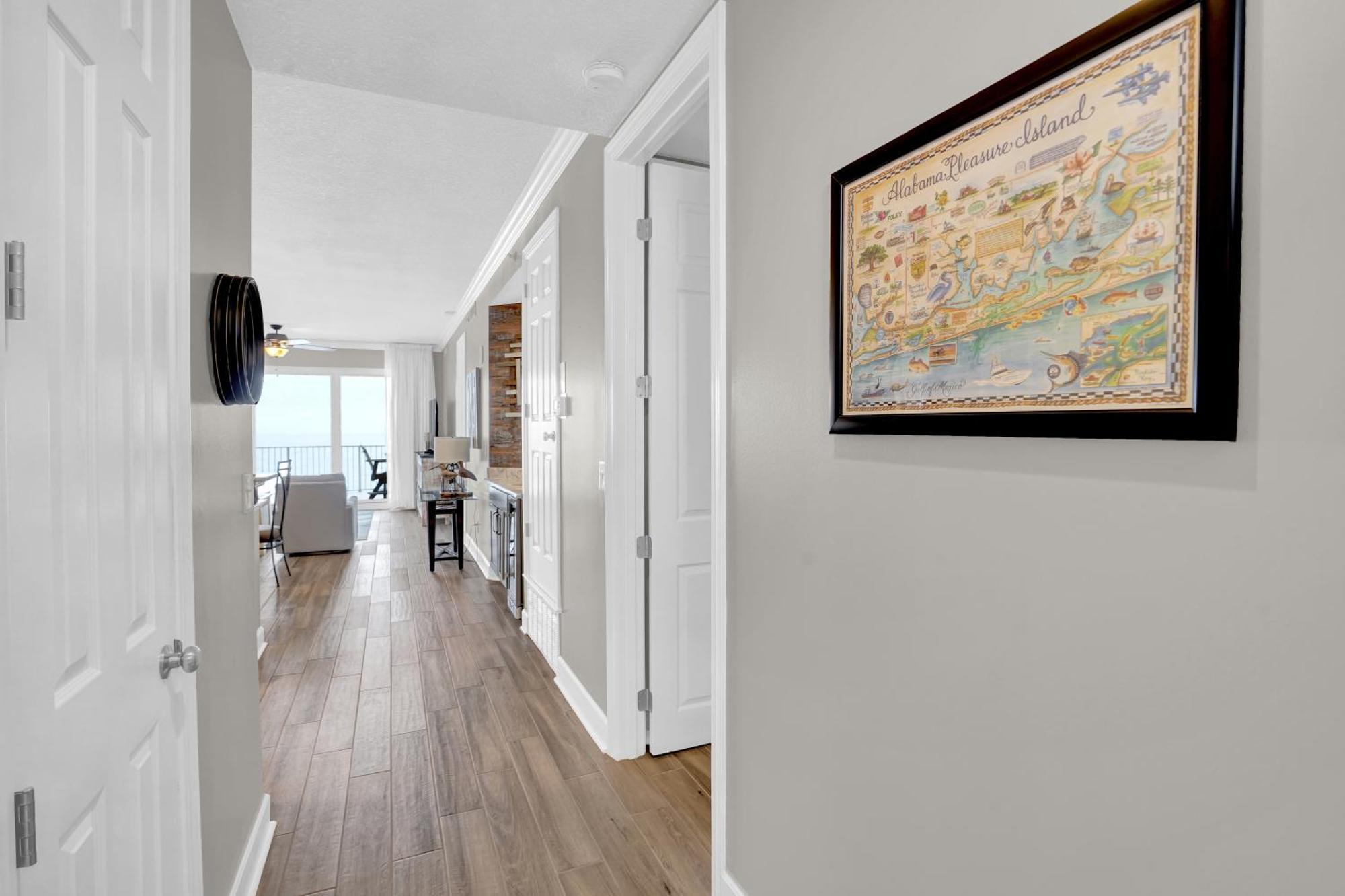 Regency Isle 911 By Liquid Life Hotel