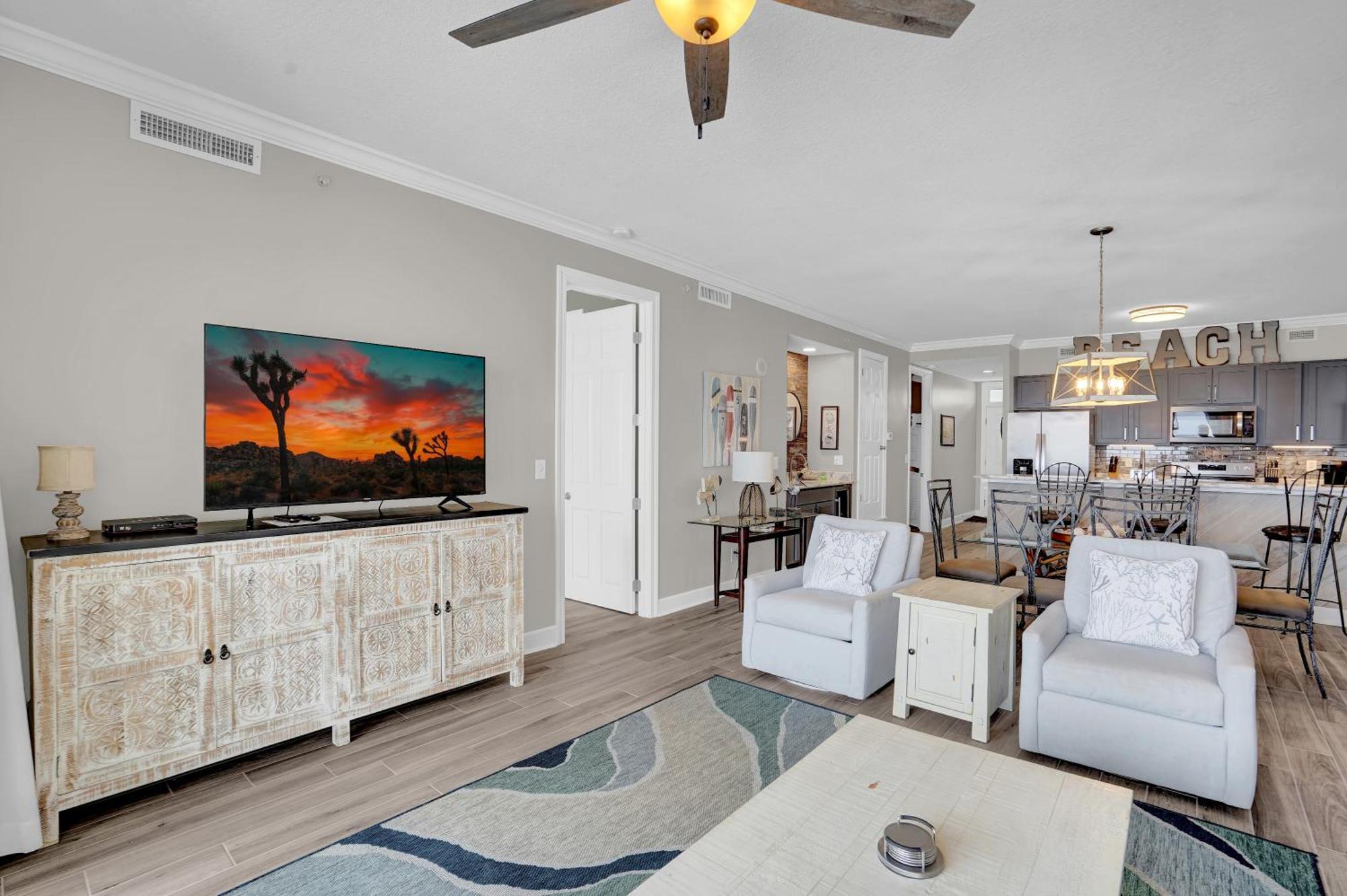 Regency Isle 911 By Liquid Life Hotel