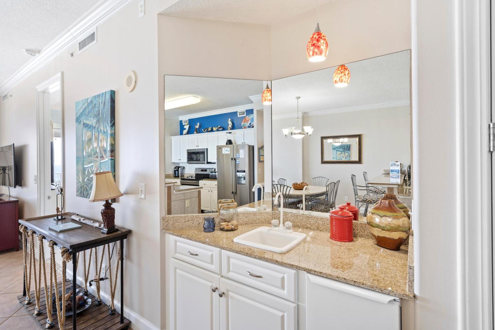 Regency Isle 809 By Liquid Life Apartment *