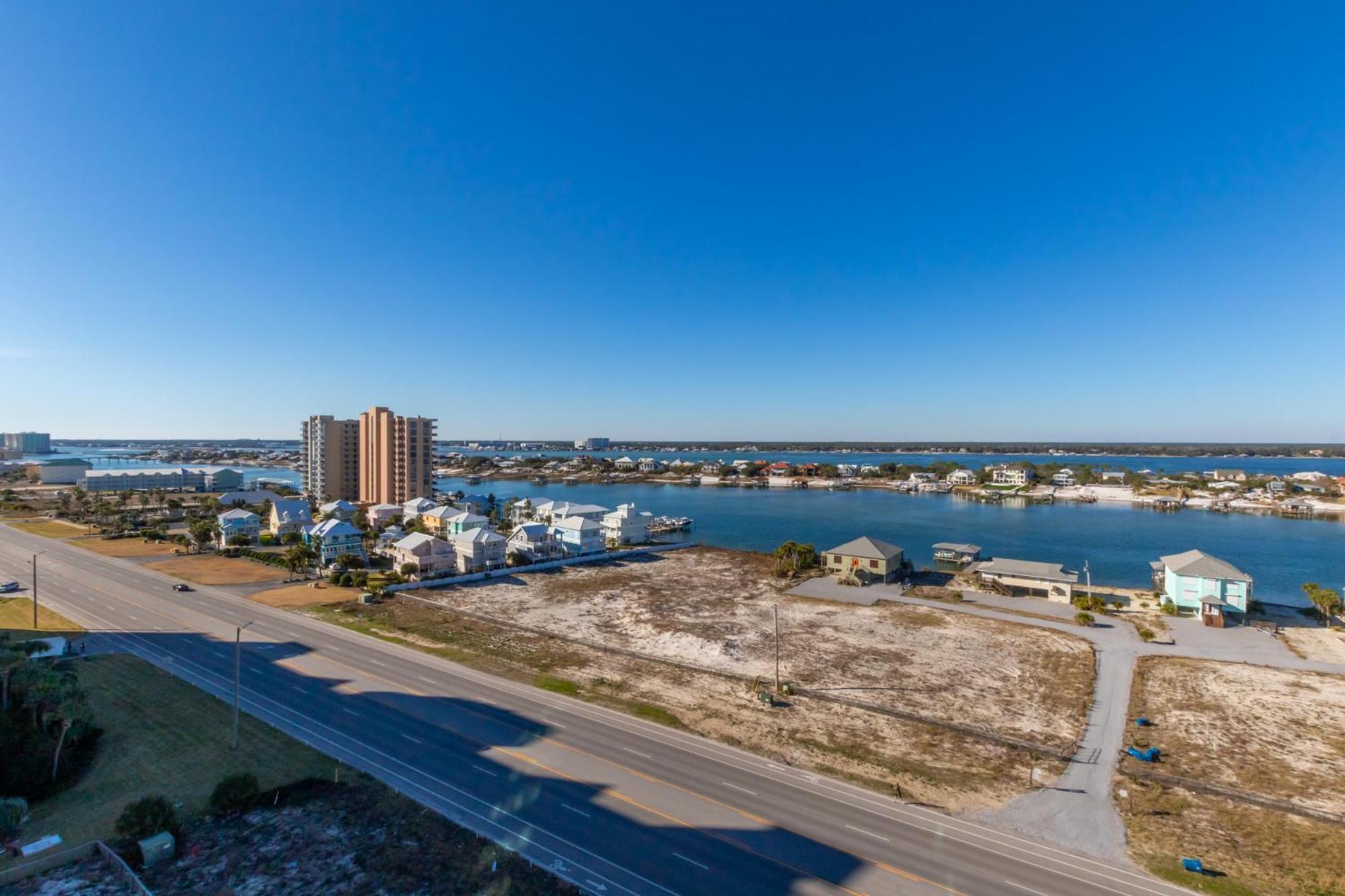 Apartment Phoenix Ix 1101 By Liquid Life