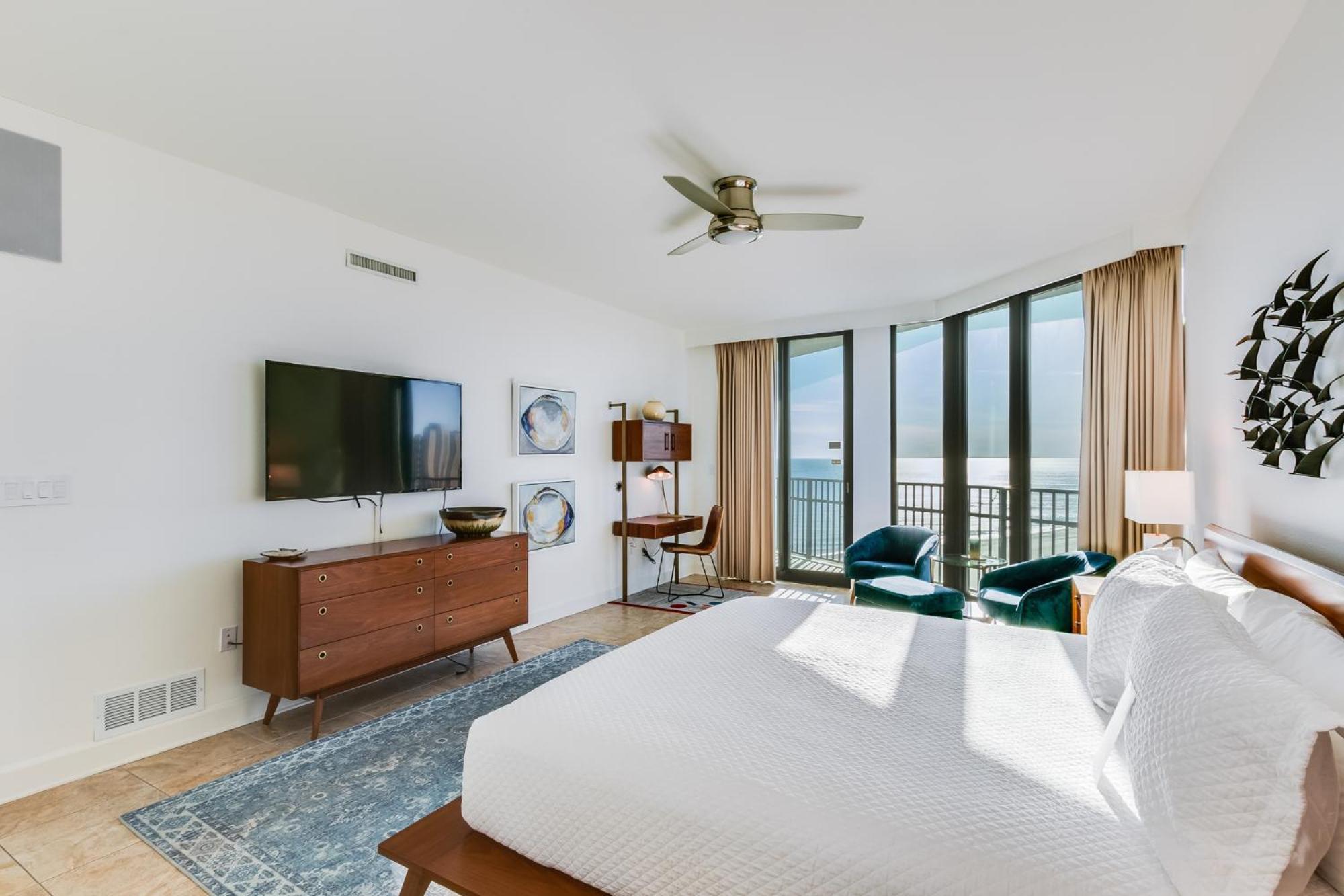 Apartment Phoenix Ix 1101 By Liquid Life