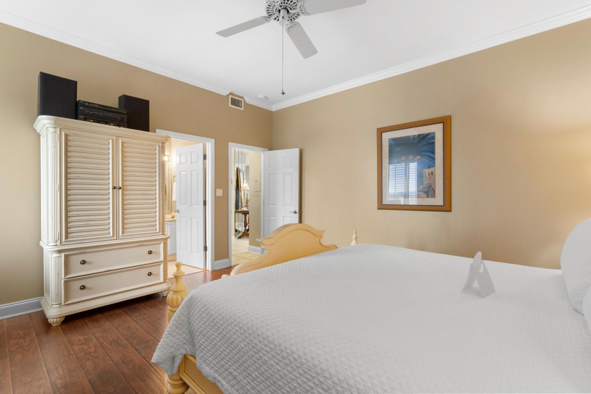 Seachase 1601w By Liquid Life Orange Beach