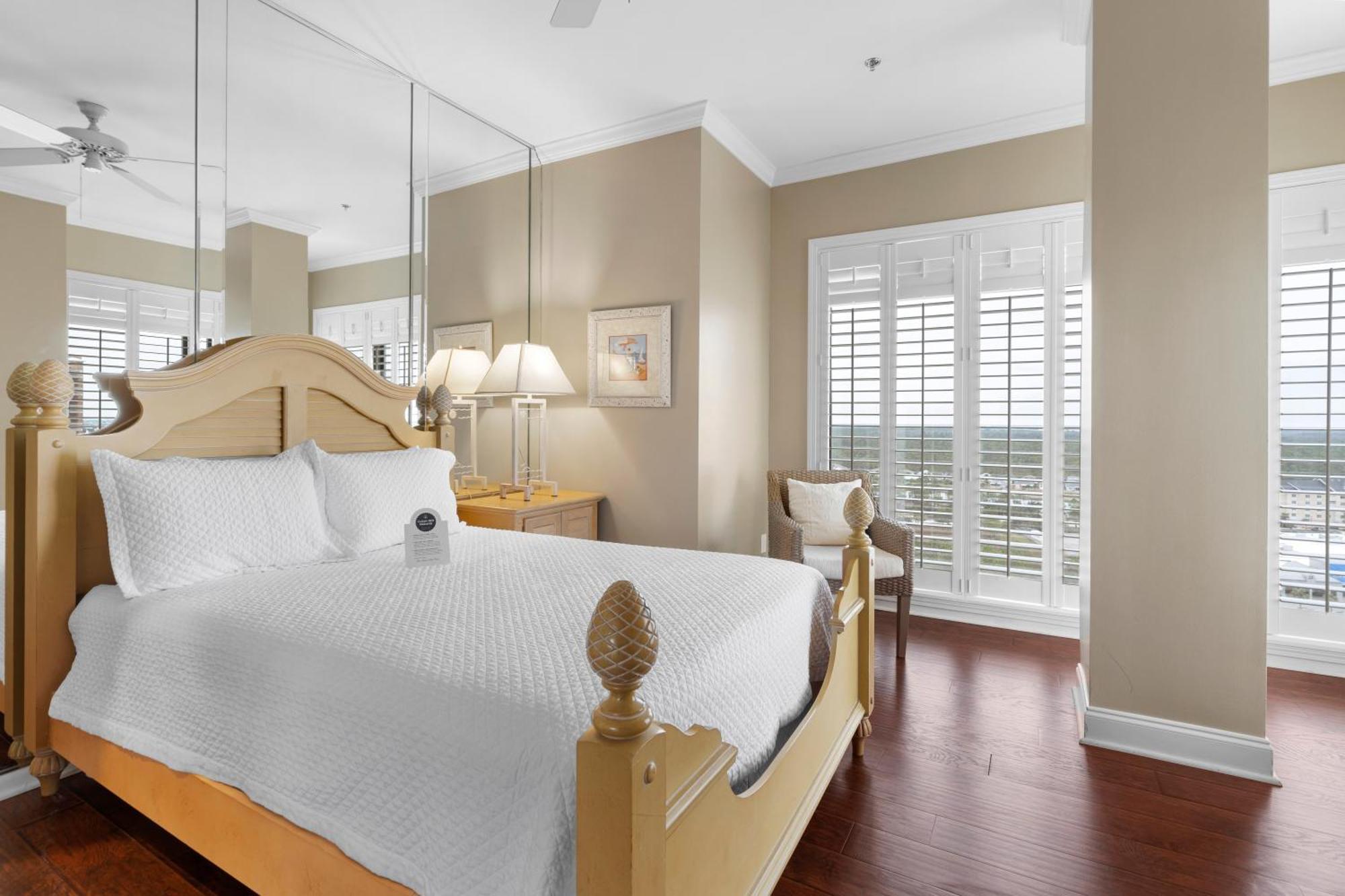 Seachase 1601w By Liquid Life Orange Beach