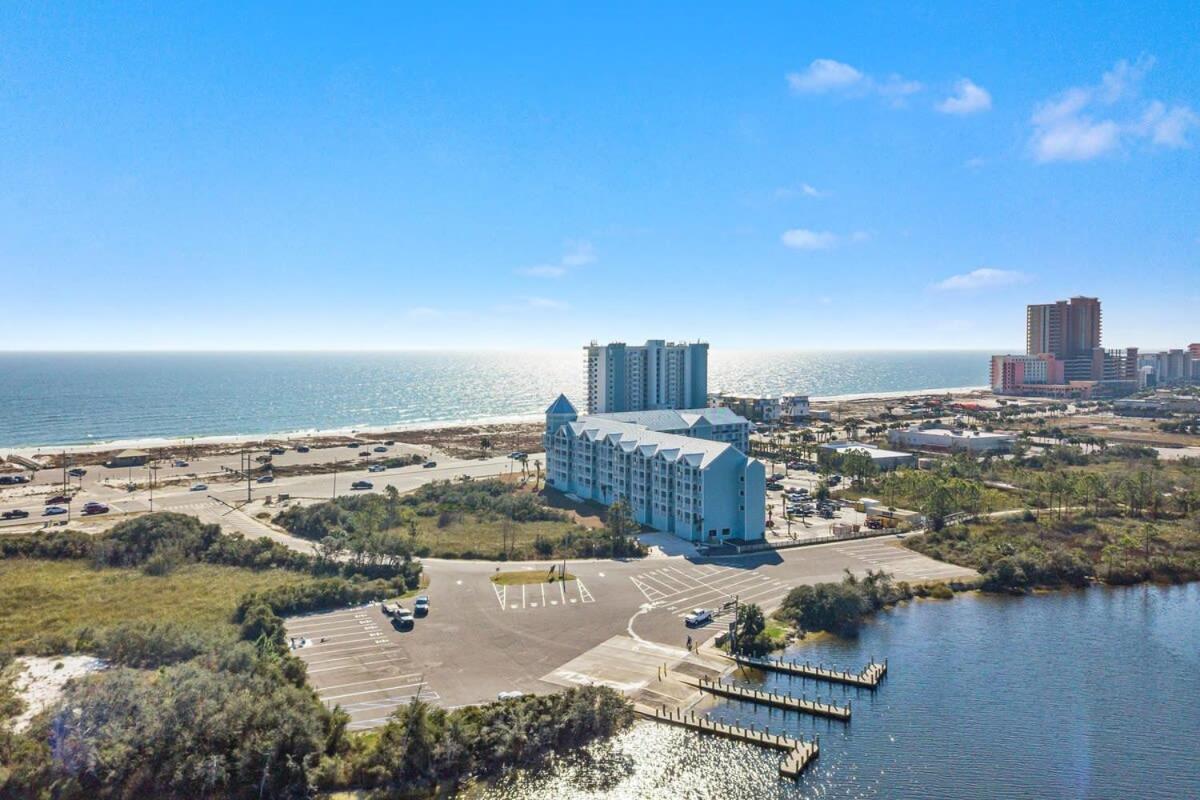 Holiday home Grand Caribbean Pool & Gym & View Orange Beach