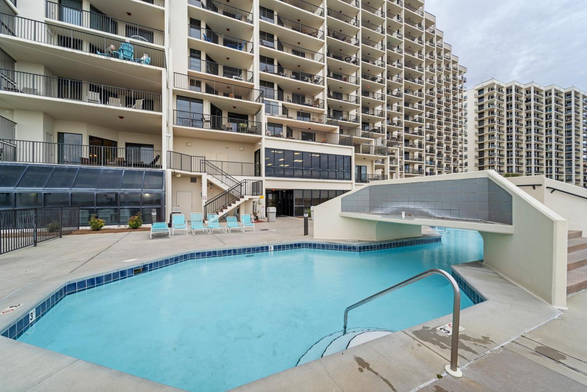 Apartment Phoenix Vii 7116 By Liquid Life