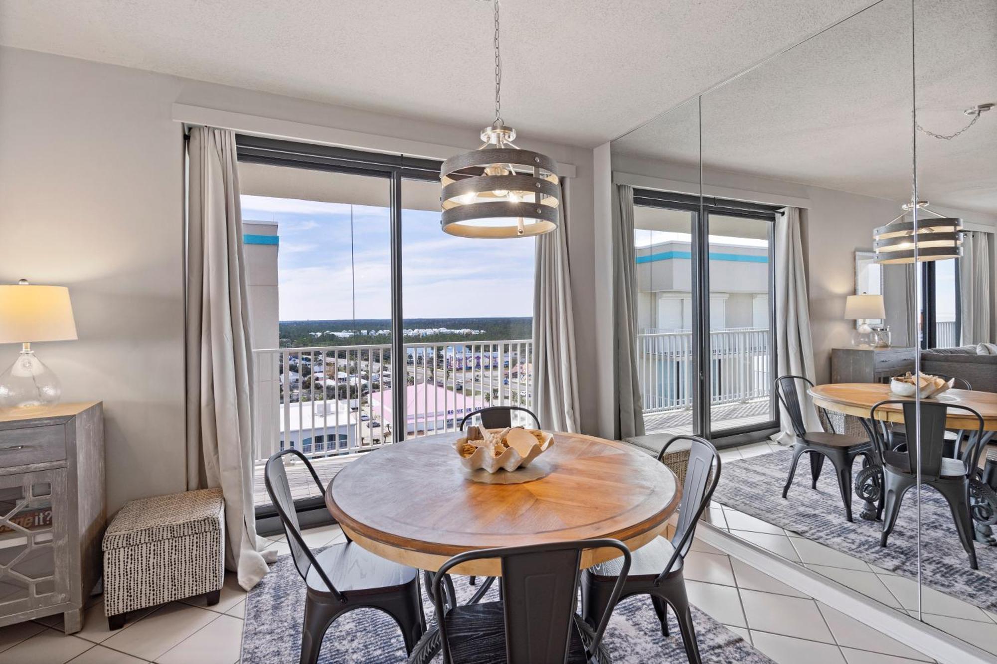 Apartment Windward Pointe 1206 *