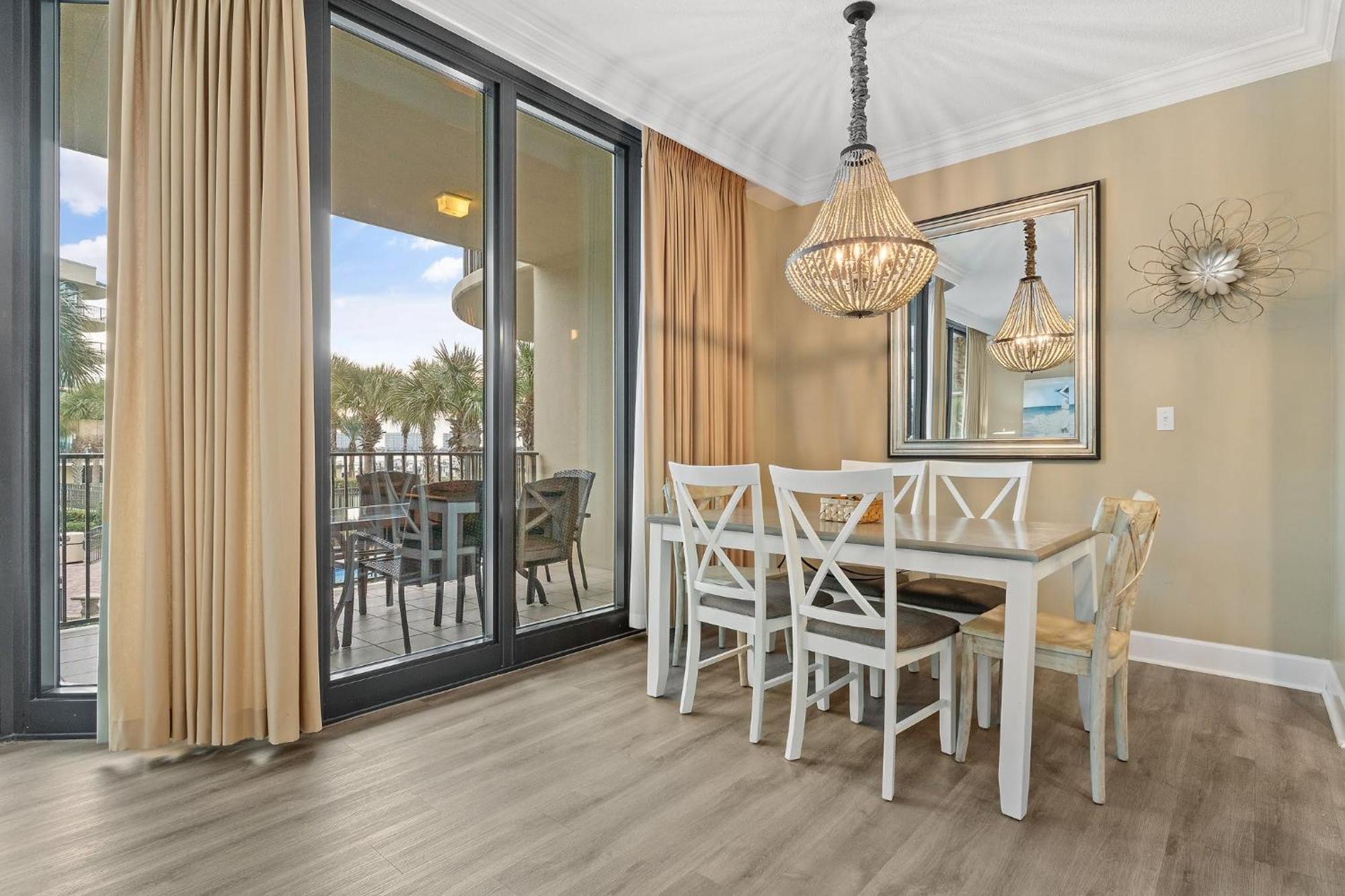 Phoenix On The Bay 1108 By Collection Holiday home