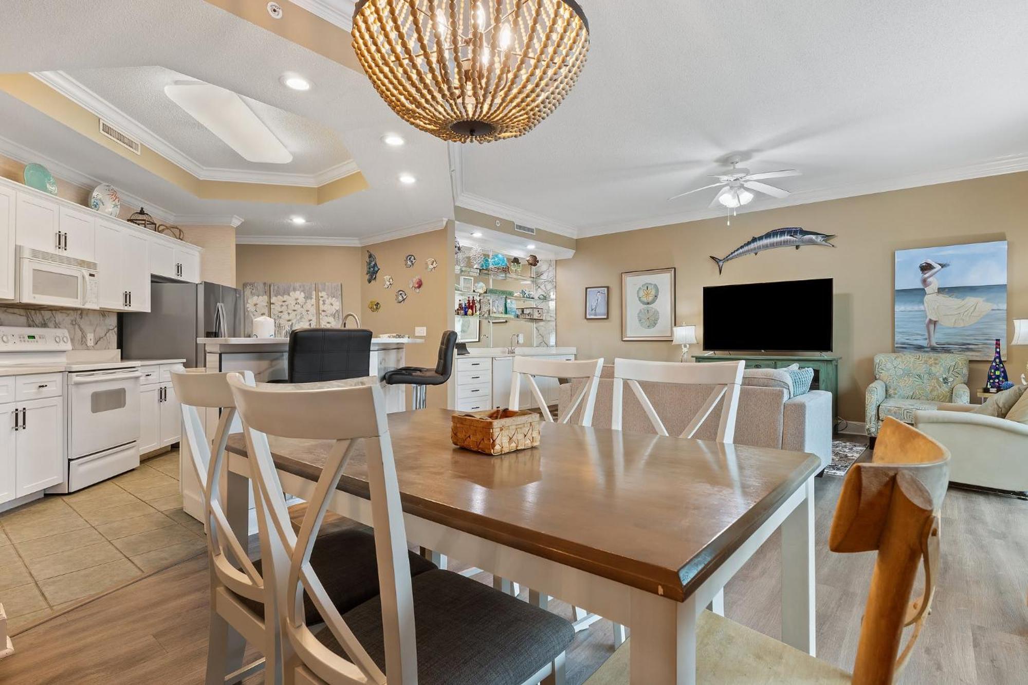 Phoenix On The Bay 1108 By Collection *