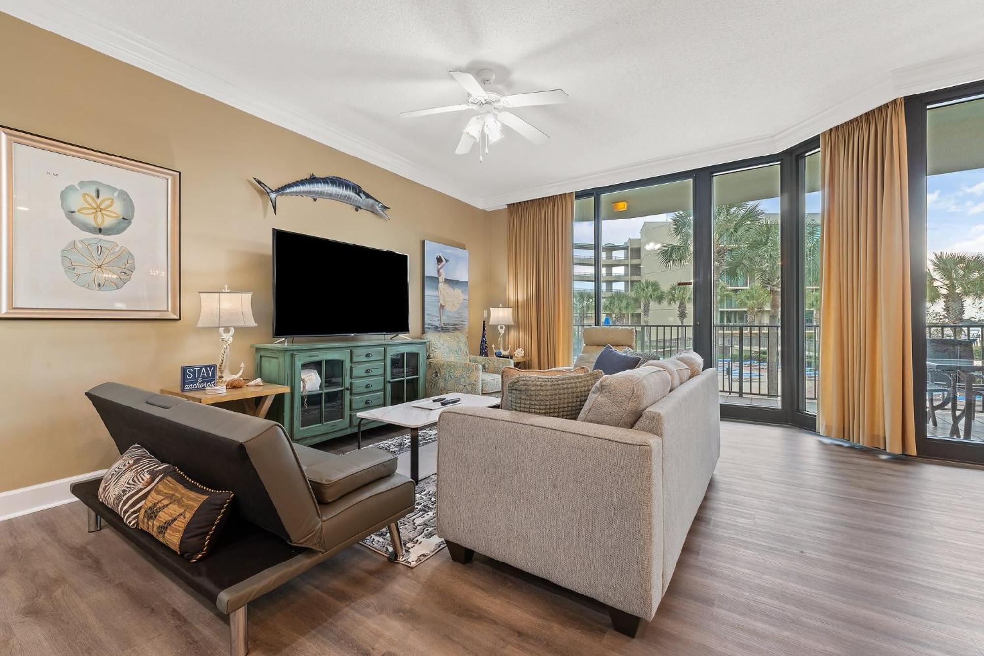 Phoenix On The Bay 1108 By Collection *
