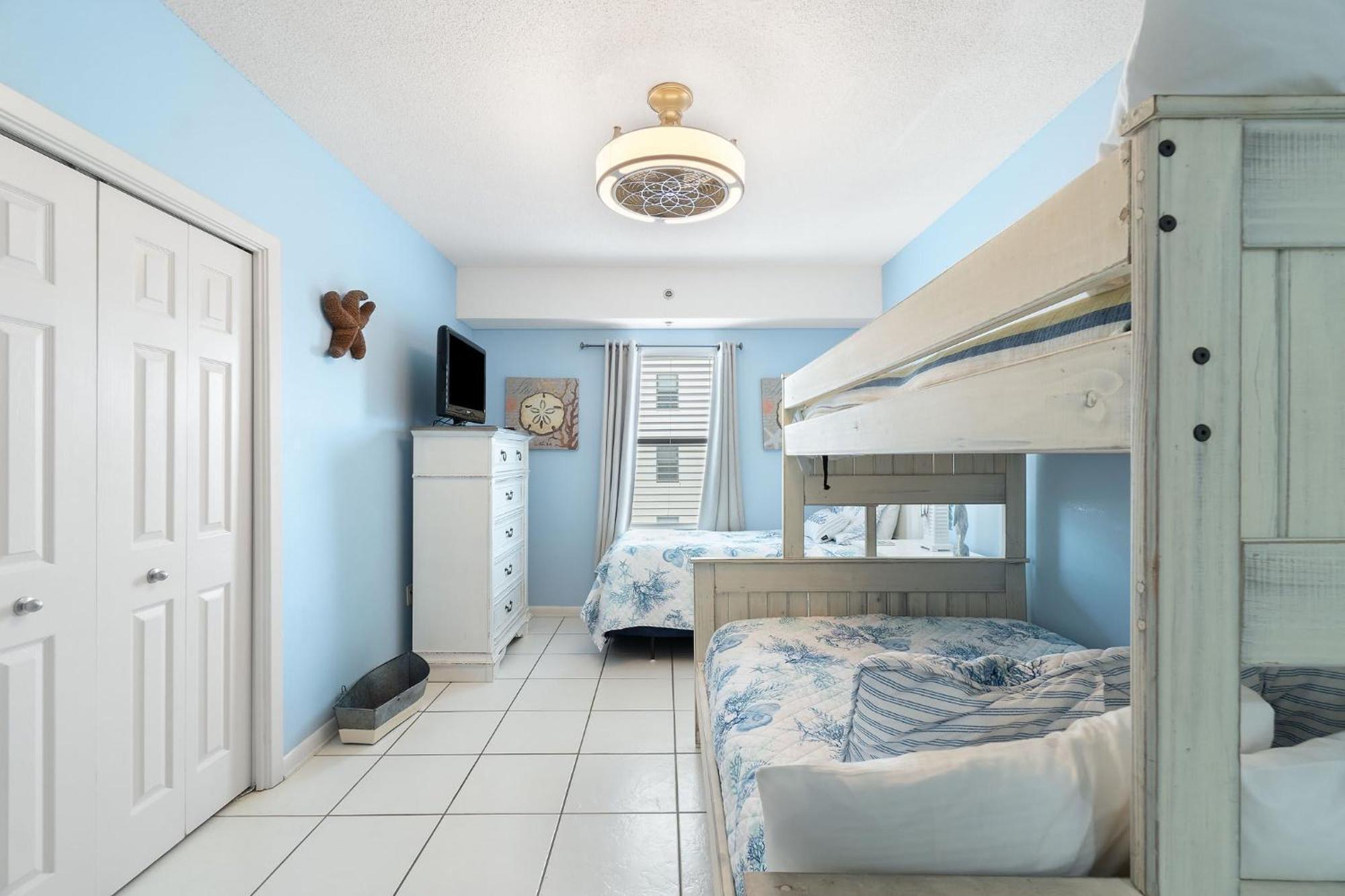 Holiday home Phoenix Viii 81201 By Collection