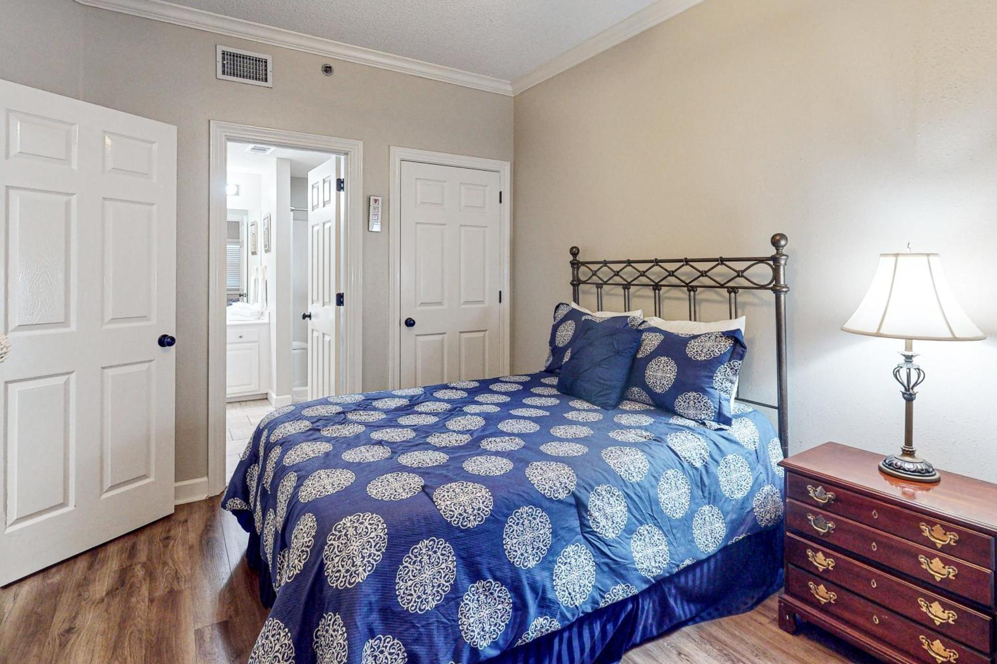 Enclave 605 Apartment