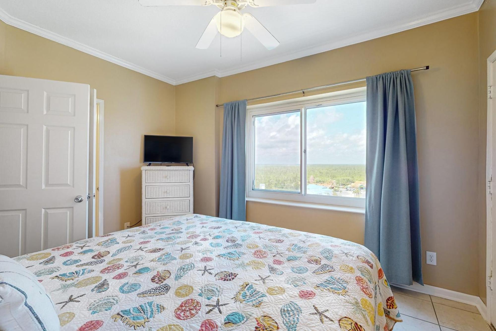 Apartment Tradewinds #1208