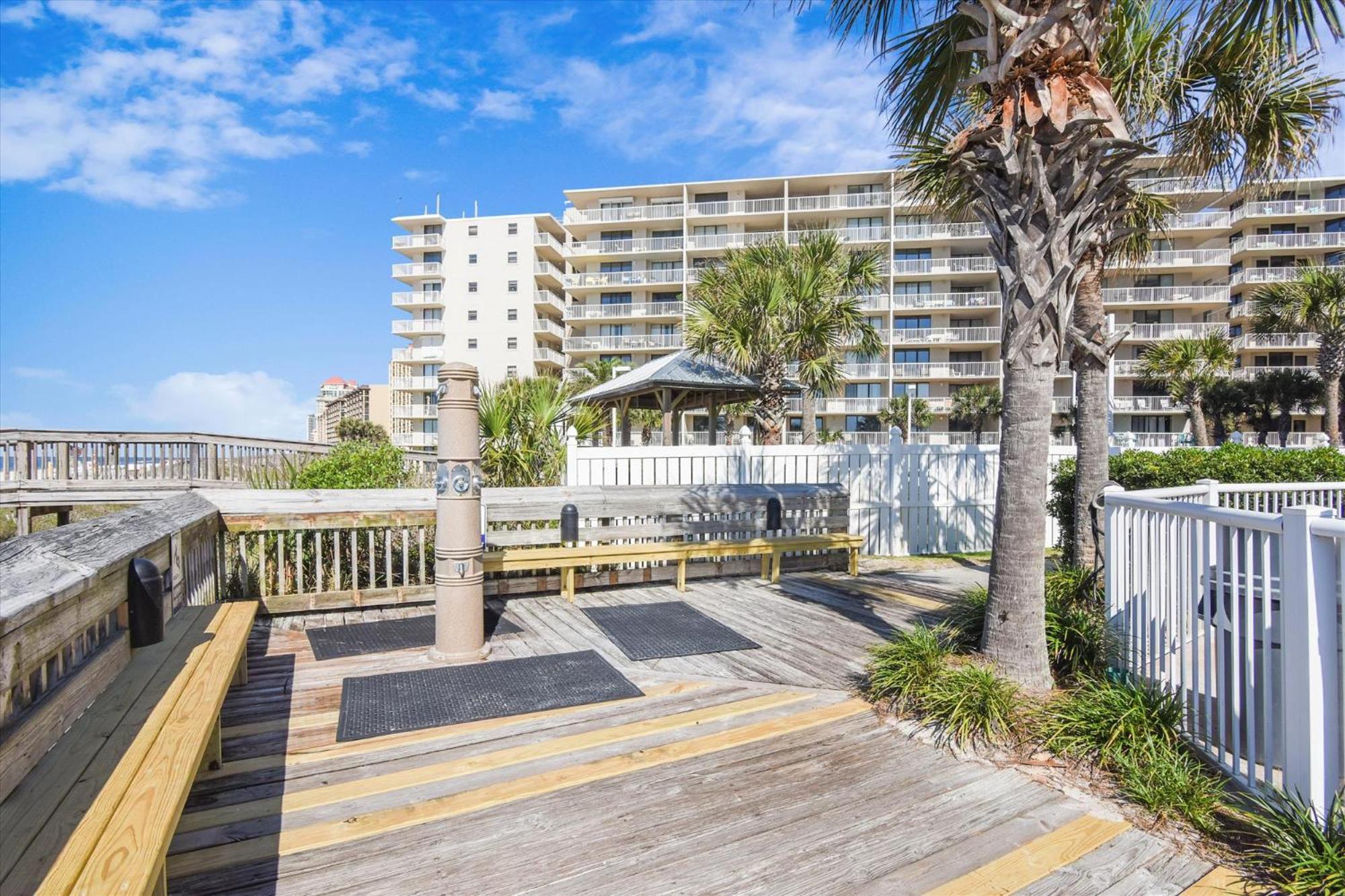 Tradewinds Unit 1105 Holiday home *