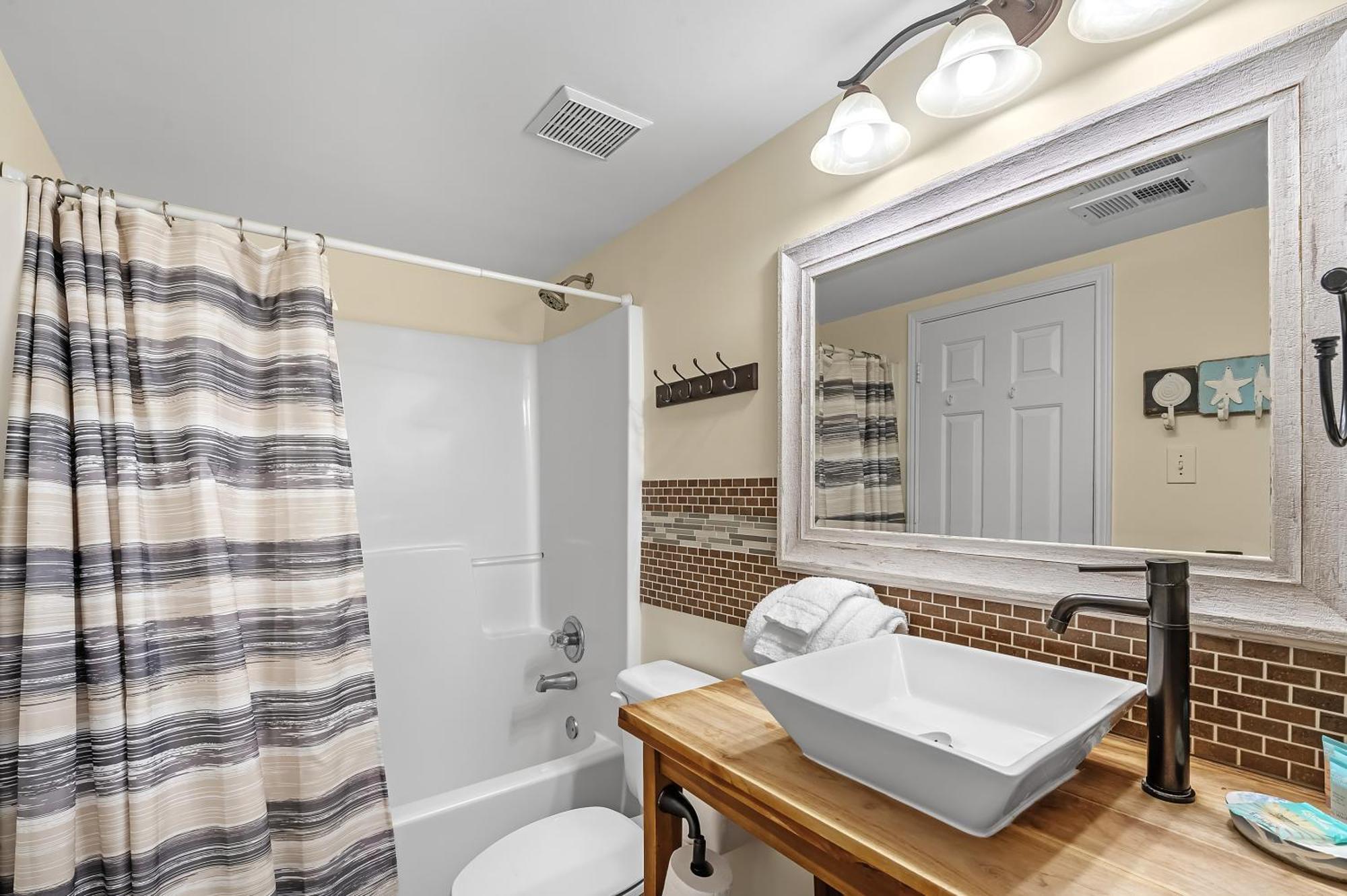 Tradewinds Unit 1105 Holiday home *