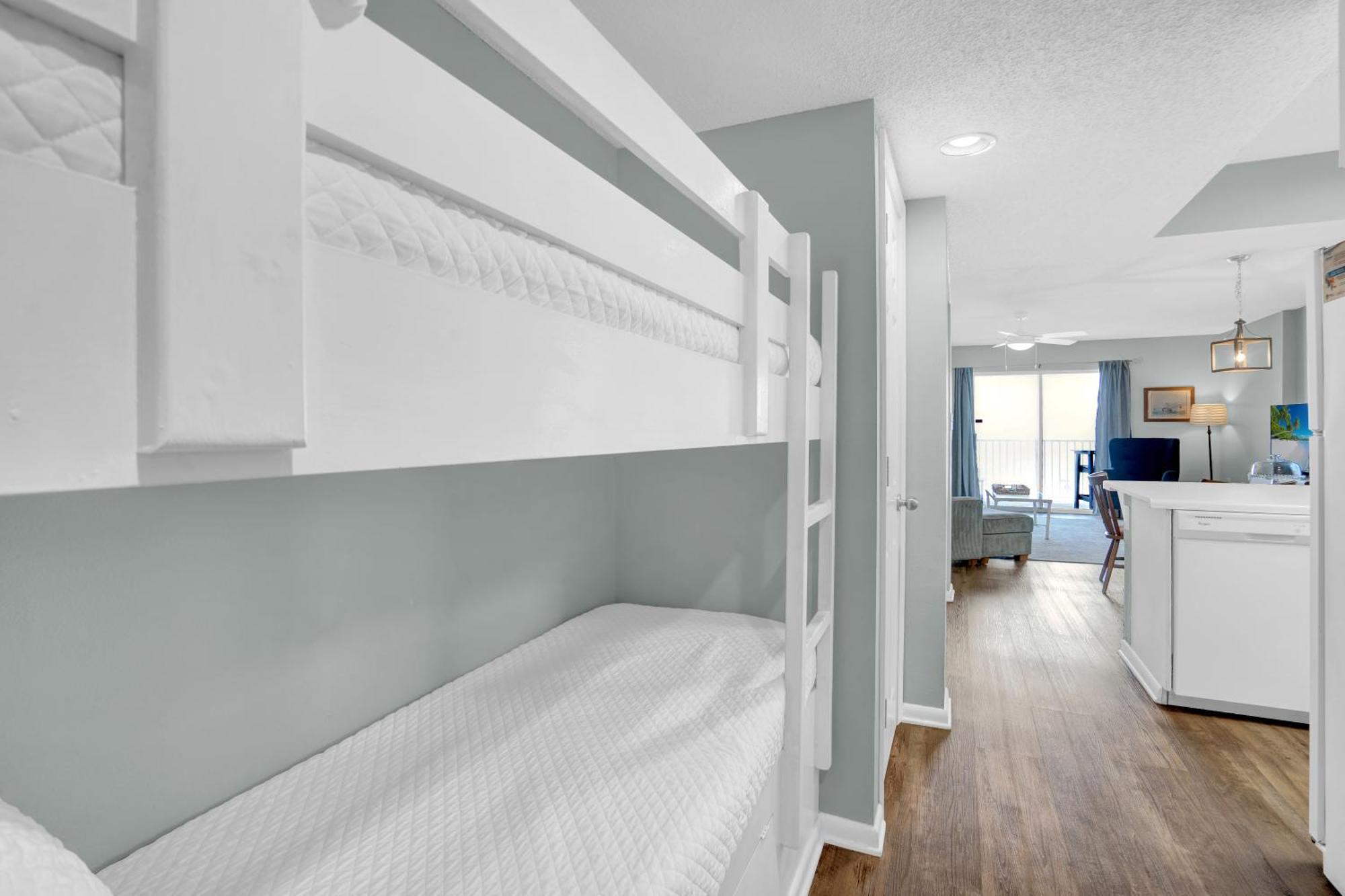 Four Winds 304 By Liquid Life Apartment *