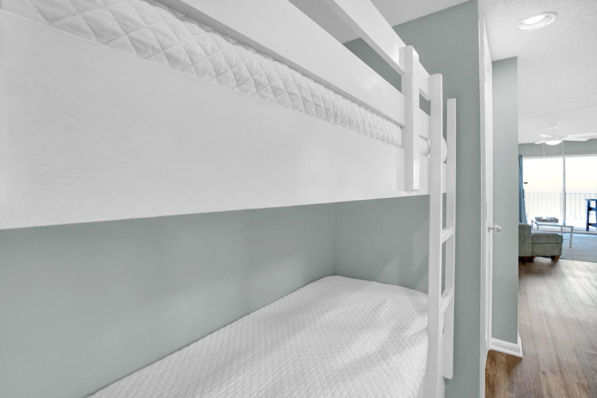 Apartment Four Winds 304 By Liquid Life