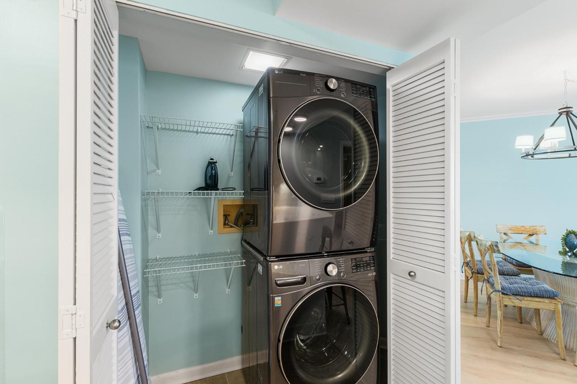 Apartment Windward Pointe 803