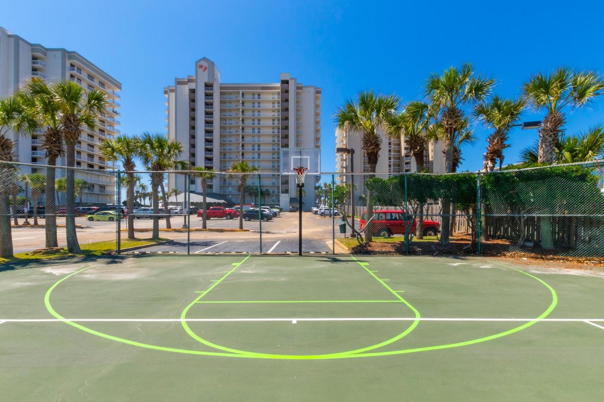 Apartment Windward Pointe 803