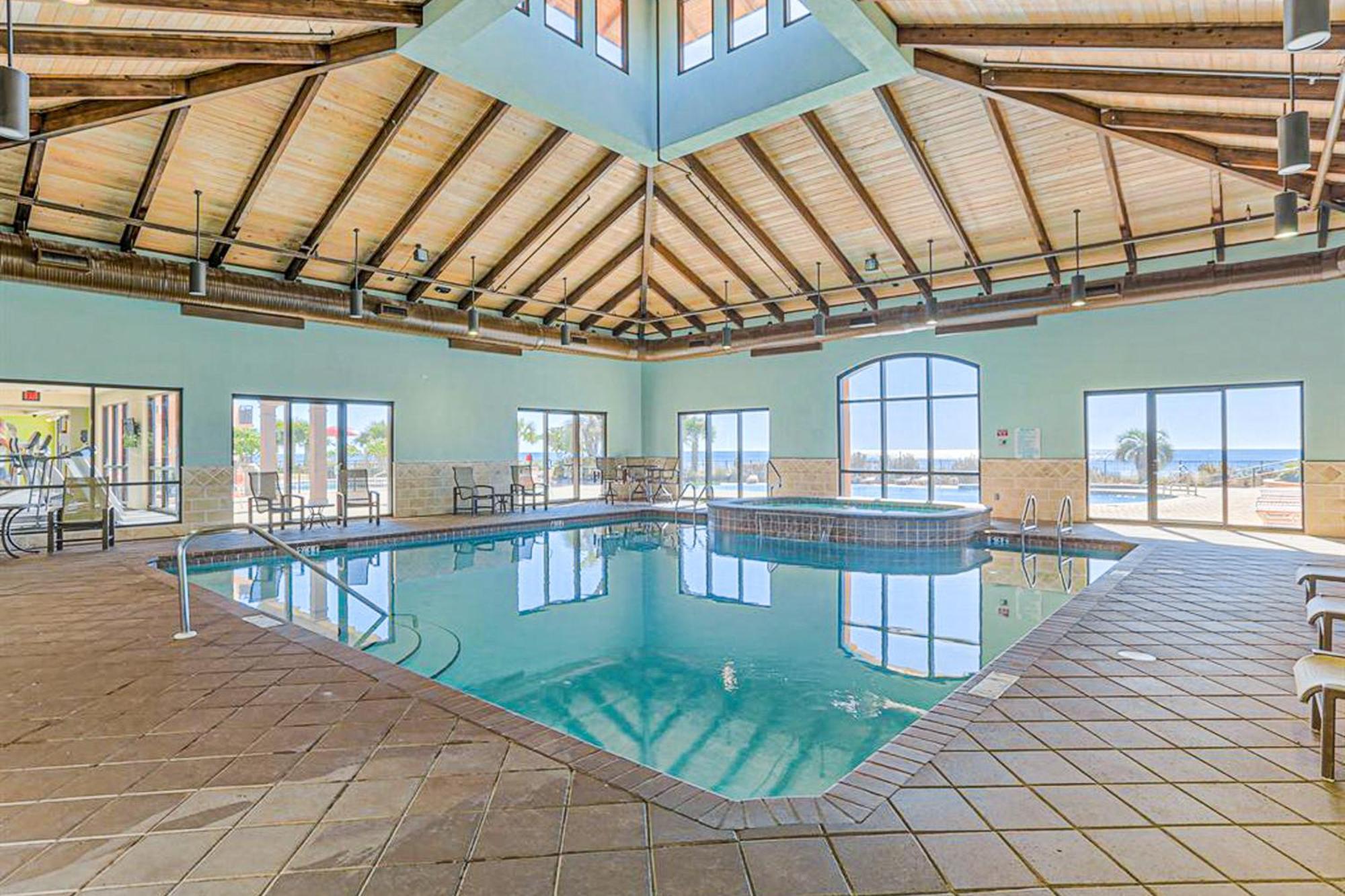 Sea Chase Apartment *